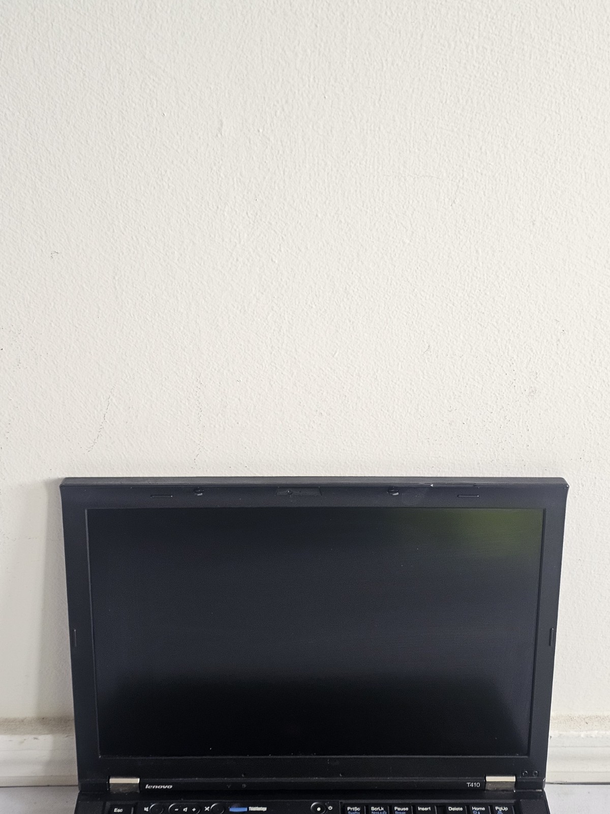 Lenovo ThinkPad T410 Laptop – i5-M520 – 4GB RAM – BAD BATT – Parts/Repair – READ