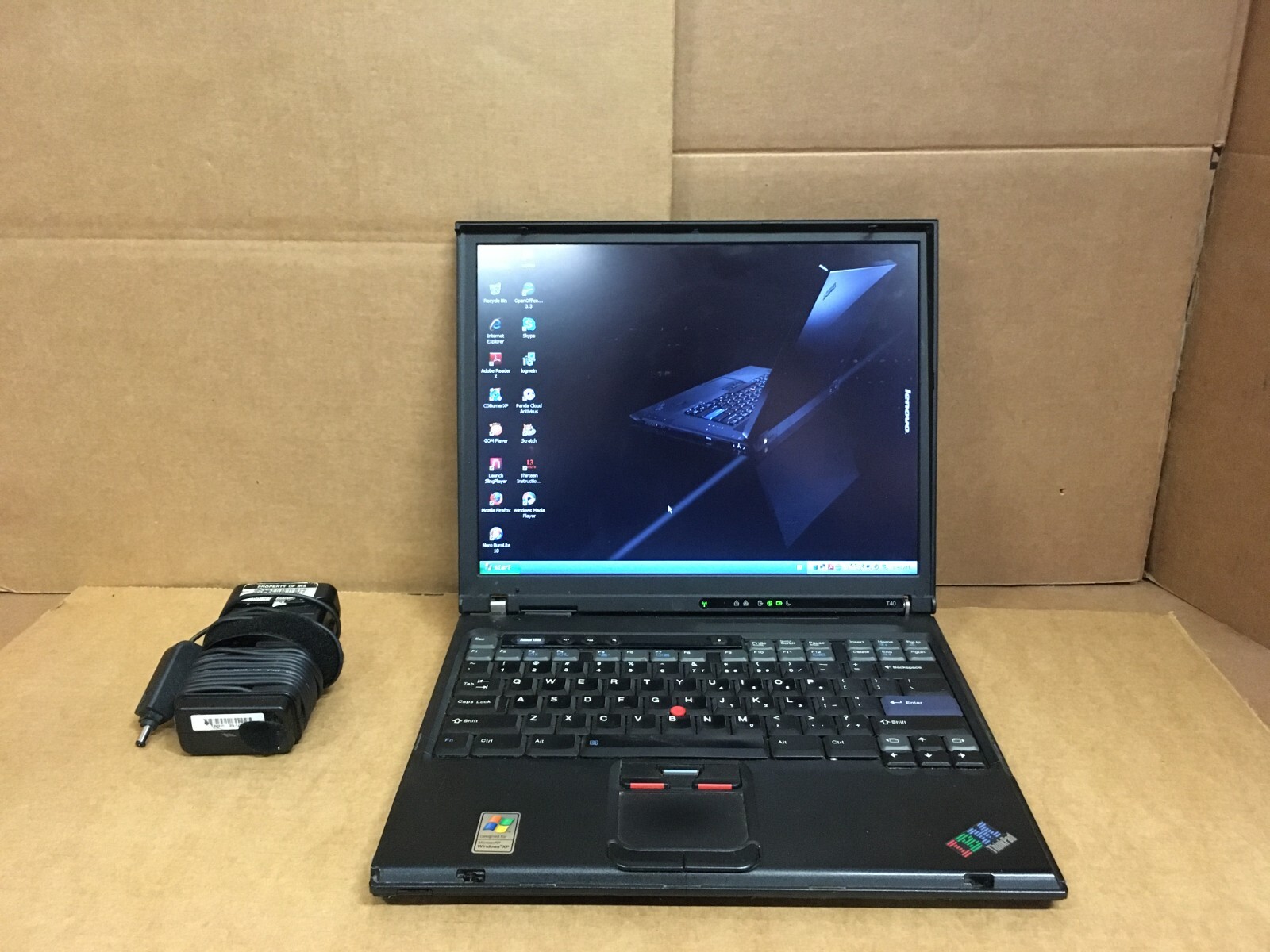 IBM THINKPAD T40 1.50GHz 1GB 40GB HDD WINDOWS XP ATI RADEON 7500TYPE 2373