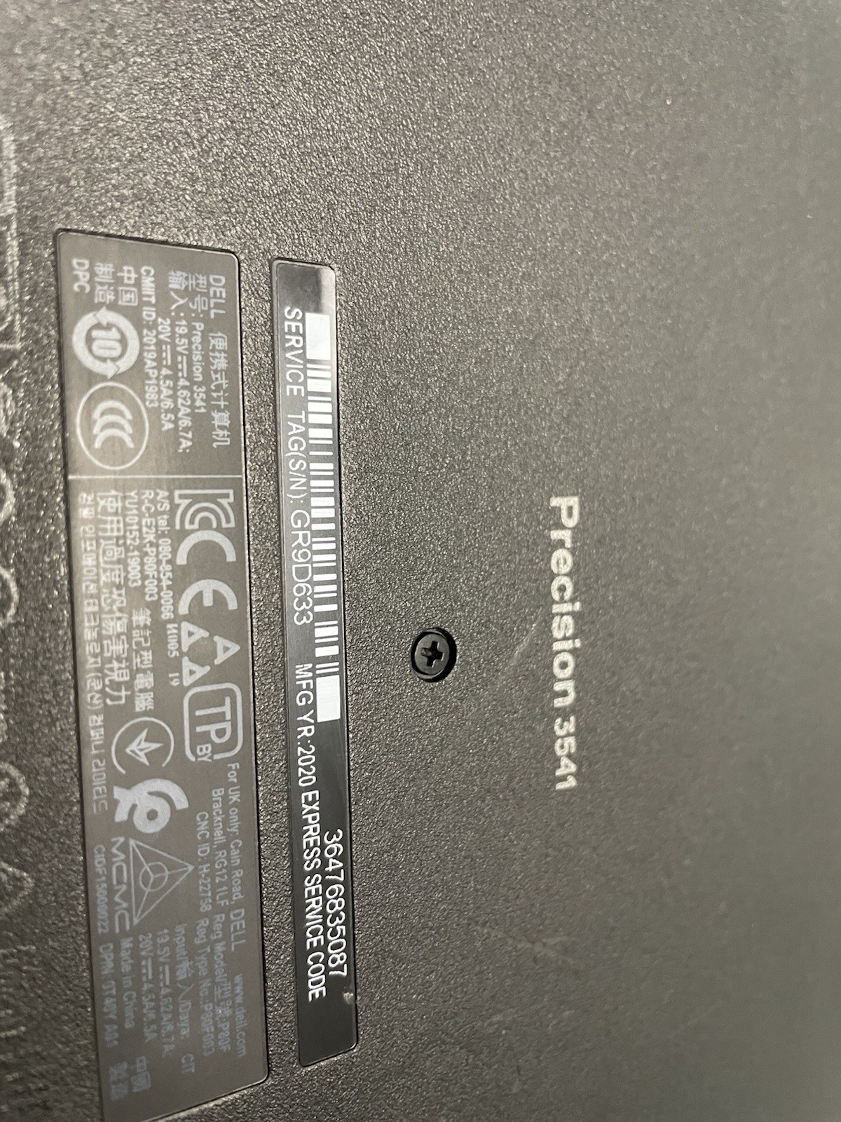 Dell Precision 3541 Mobile Workstation Intel(R) Core(TM)i7-9850H CPU @2.6 GHz 38