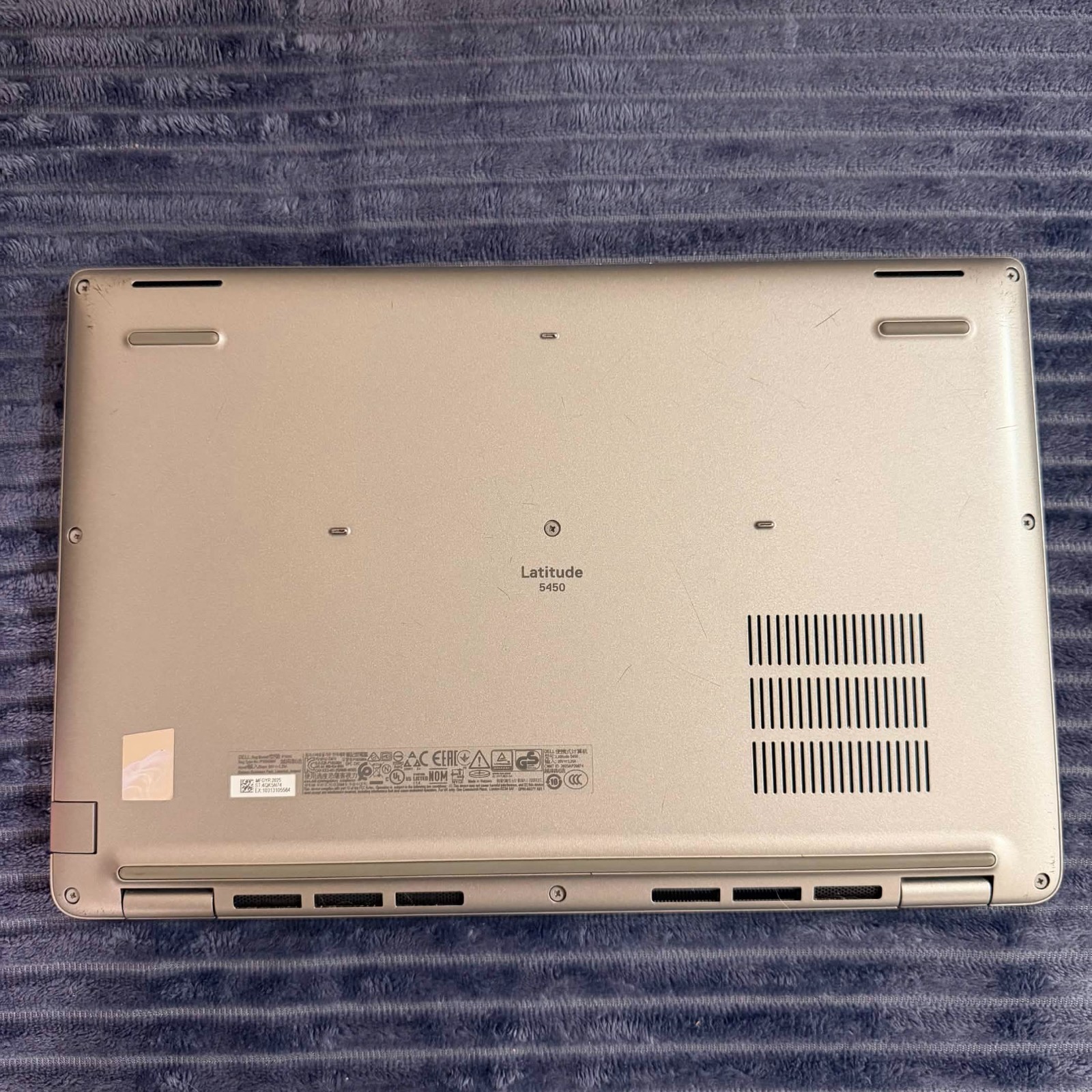 Dell Latitude 5450 14″ FHD 1.7 GHz Ultra 7 165U 16GB 512GB SSD Touch WIN11 PRO