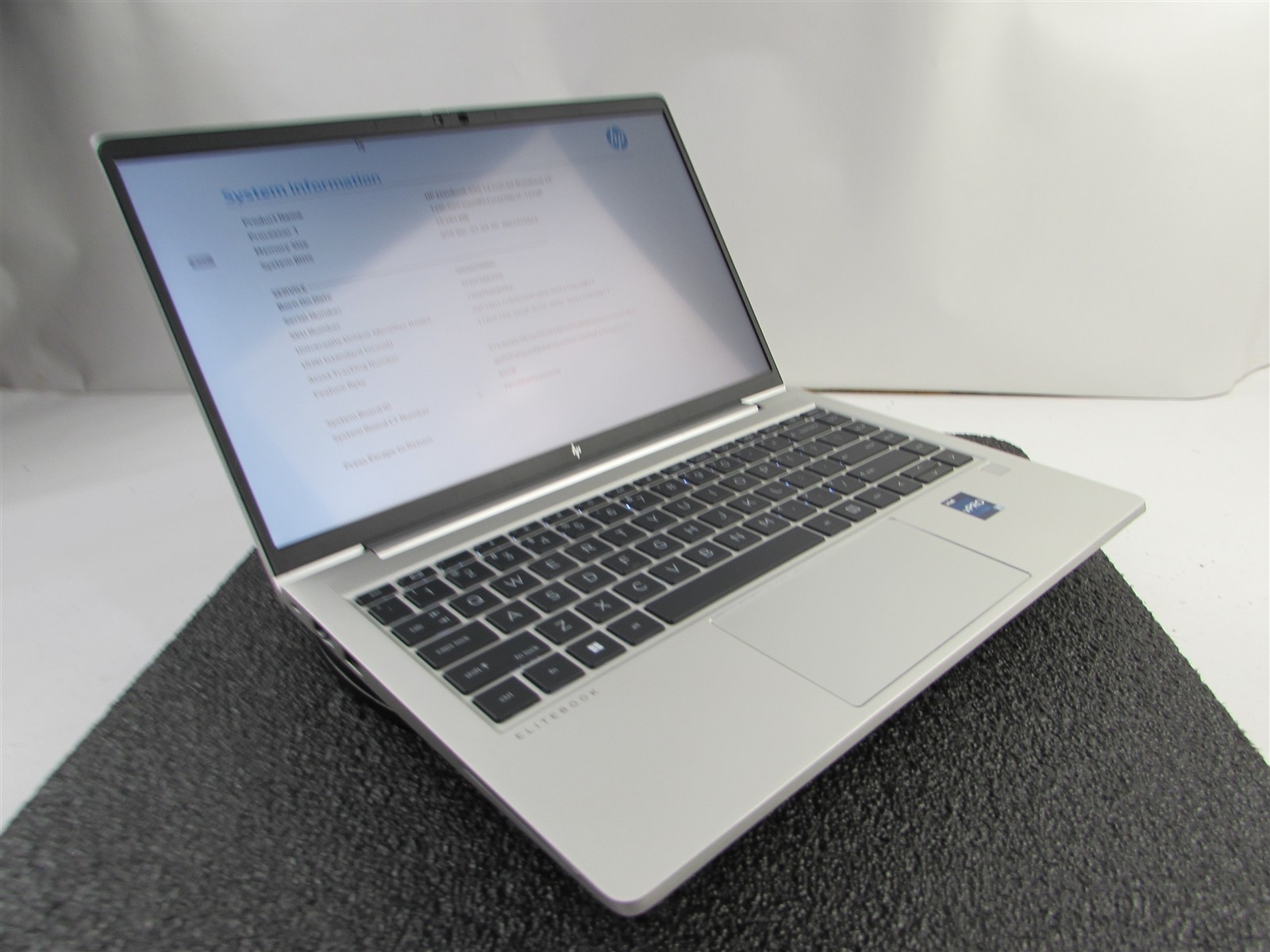 HP ELITEBOOK 640 (G9) 1920X1080 FHD TOUCHSCREEN I7-1270P NO SSD 16GB RAM NO O.S