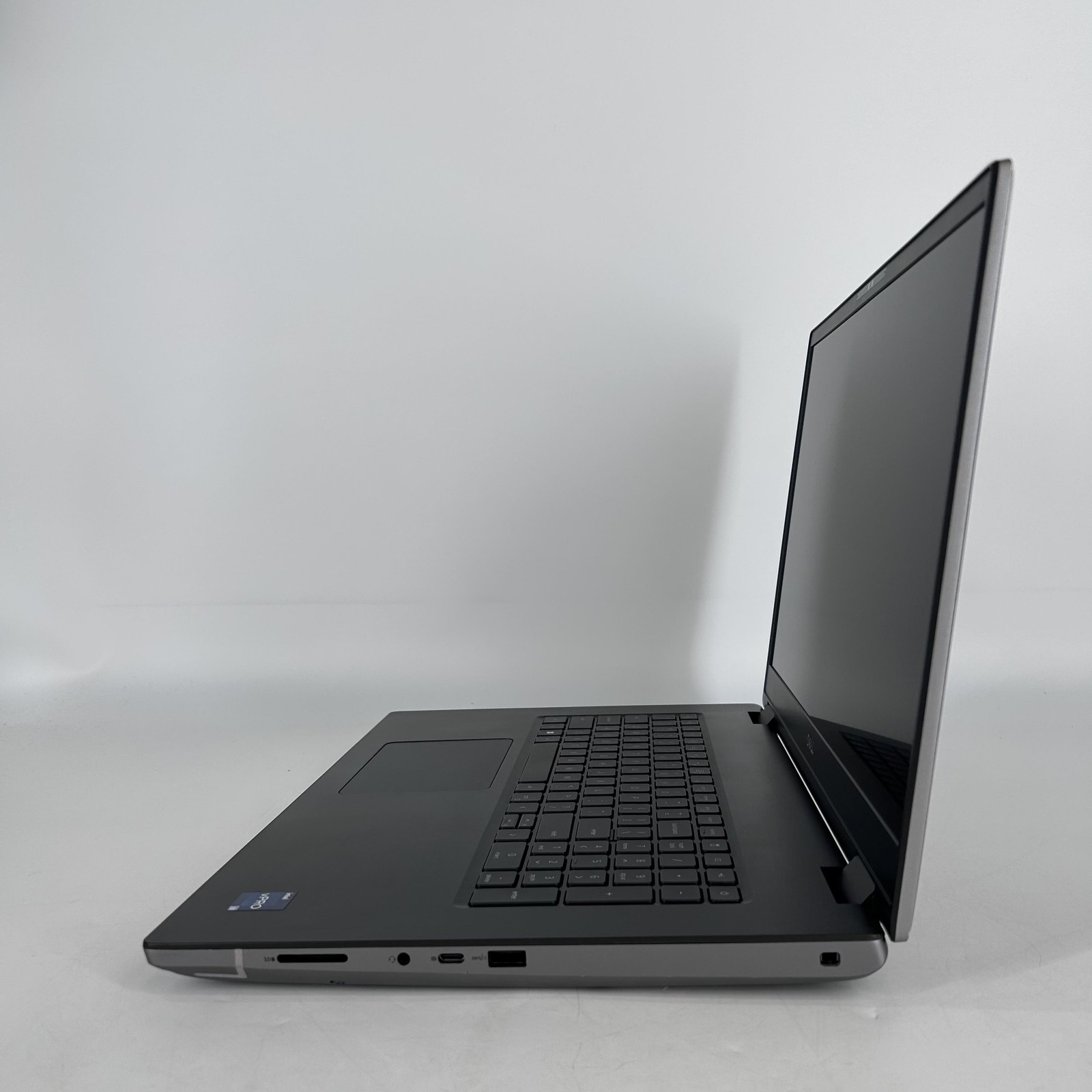 Dell Precision 7770 17.3 FHD 2.1 GHz i7-12850HX 8GB 2TB SSD RTX A3000 Good