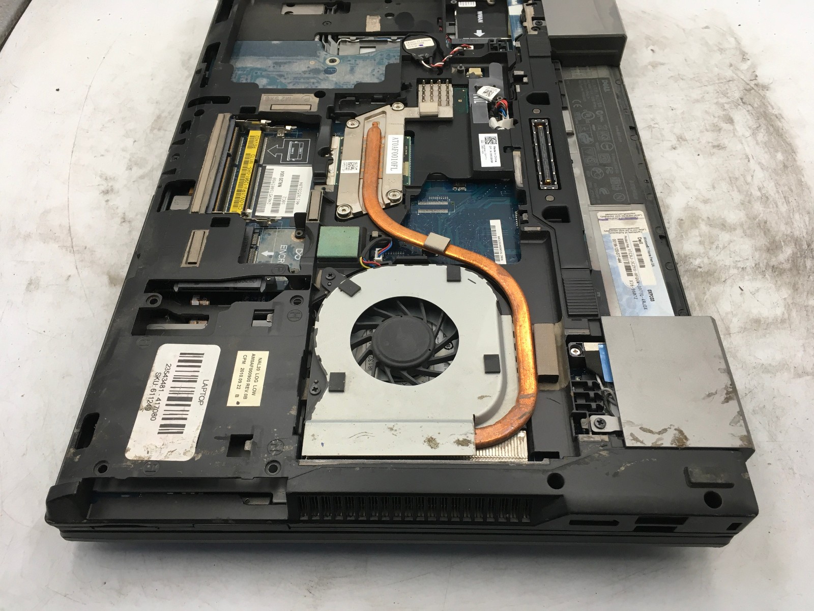 DELL LATITUDE E6510 – BOOTS TO BIOS/LOCKED – INTEL I5 M520 – NO RAM – READ – BB!