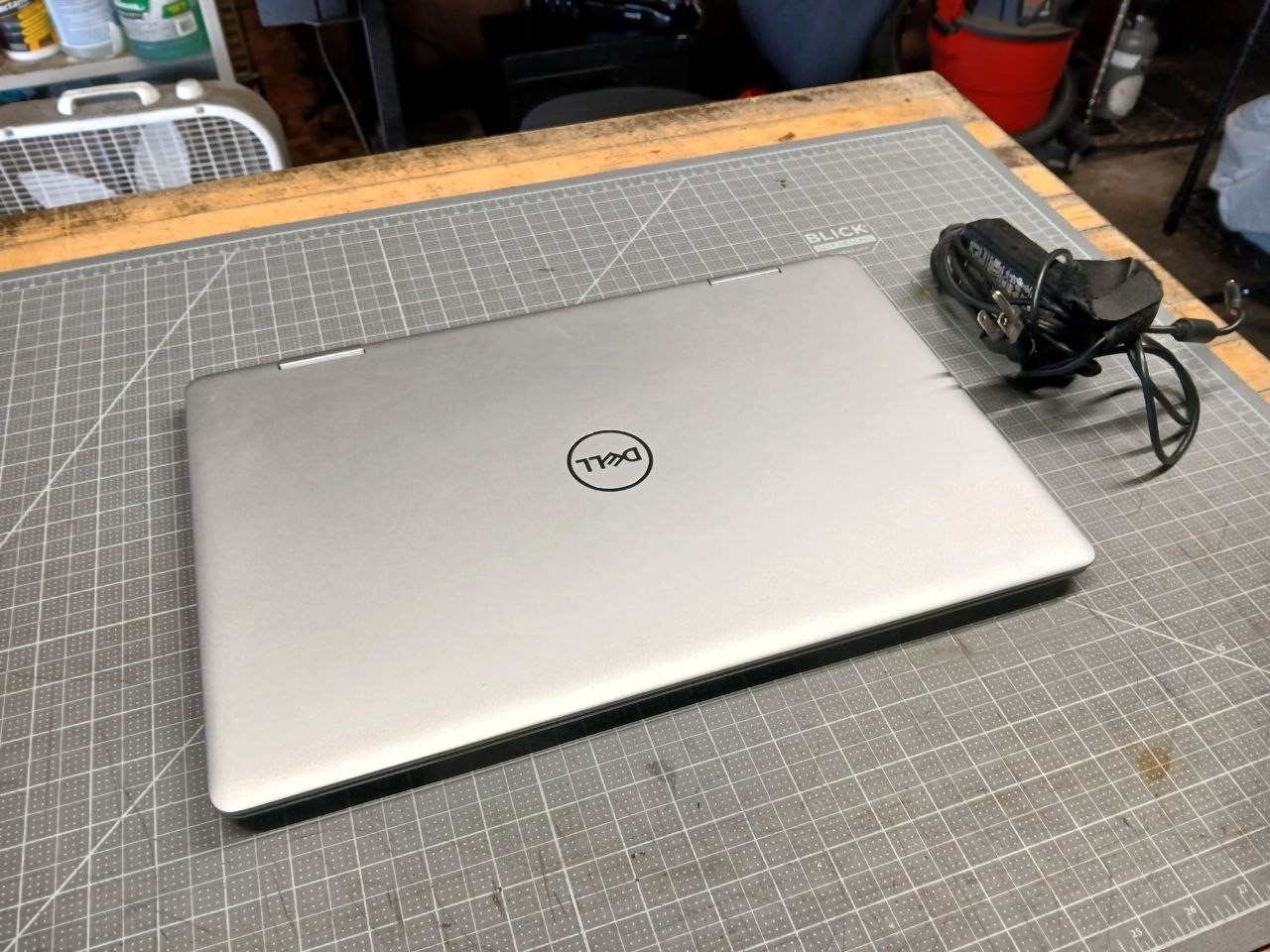Dell Inspiron 7786 17″ Touch i7 16GB 512GB SSD NVIDIA MX250 *NEW BATTERY*