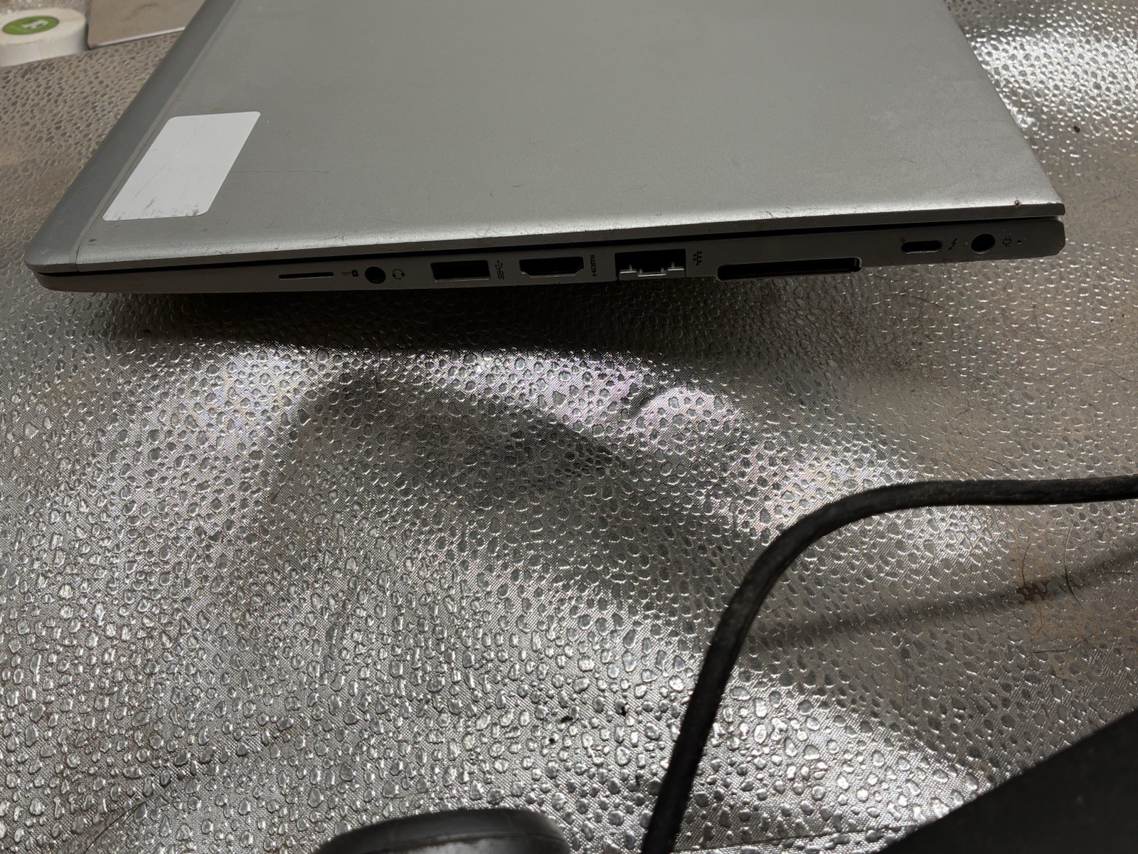 HP EliteBook 840 G6 i7-8565U 1.80 GHz No RAM No SSD No Adapter See Photos