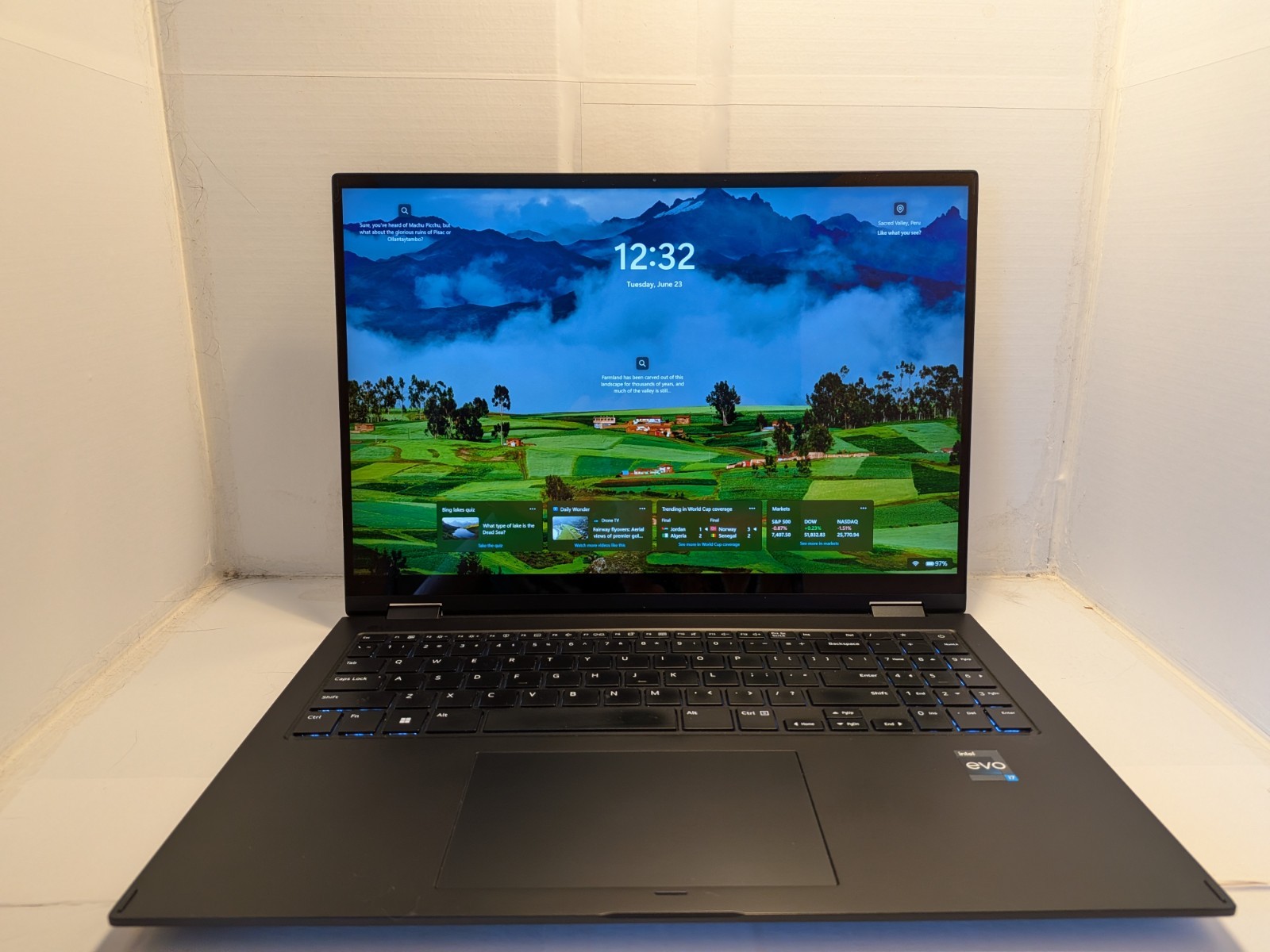 LG Gram 16 2 in 1, 13th Gen i7 Intel(R), 32GB memory, 16 inch, 1 TB storage