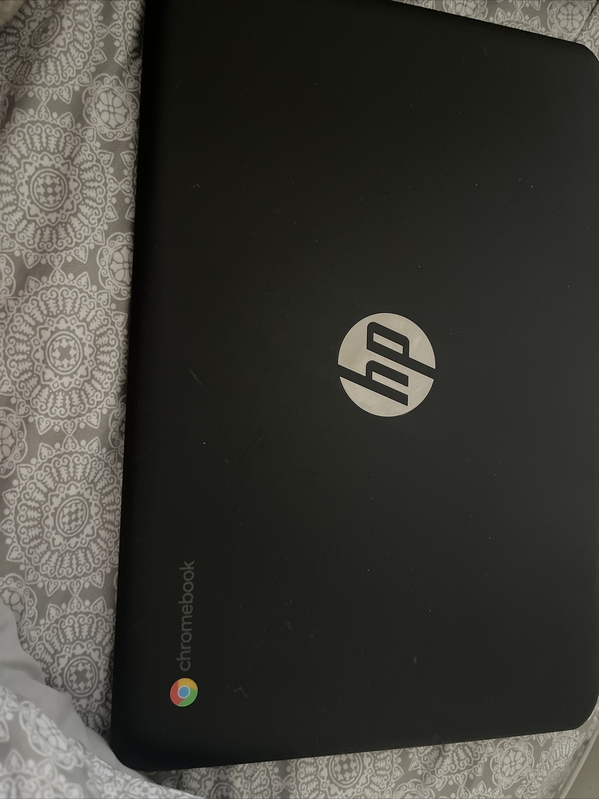 HP Chromebook 14-ca061dx 14 in. 32GB Intel Celeron N3350 2.40GHz, 4GB Laptop –