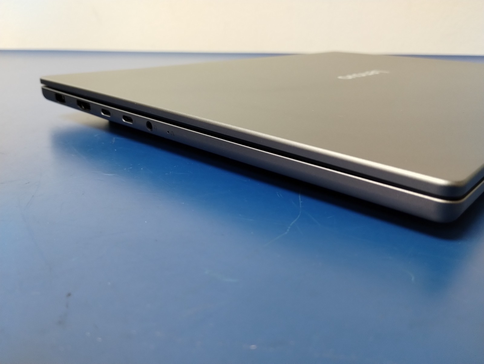 Lenovo IdeaPad Pro 5 16IAH10, Intel Core Ultra 9 285H, 32 GB RAM, 1 TB NVMe SSD