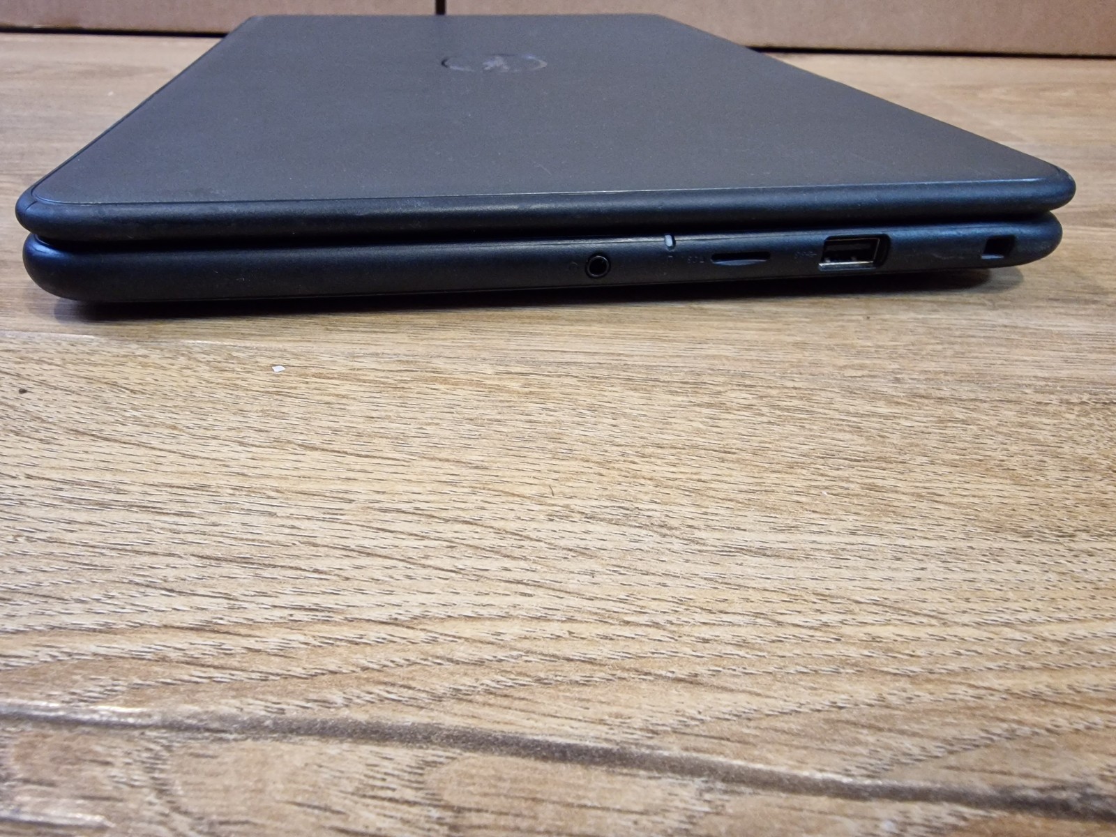 Dell Latitude 3310 Intel Core i3-8145u 8GB 128GB Windows 11 Pro TPM 2.0 WiFi