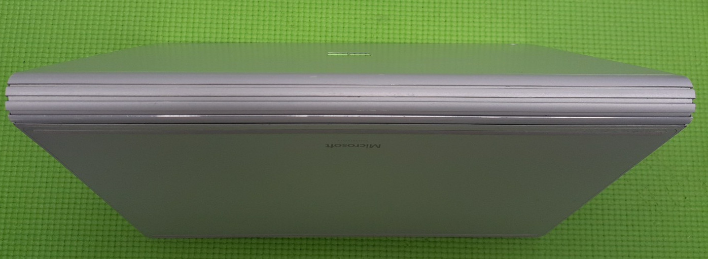 Microsoft Surface Book 2 i5-7300U 8GB RAM 256GB SSD WIN11 -no ac
