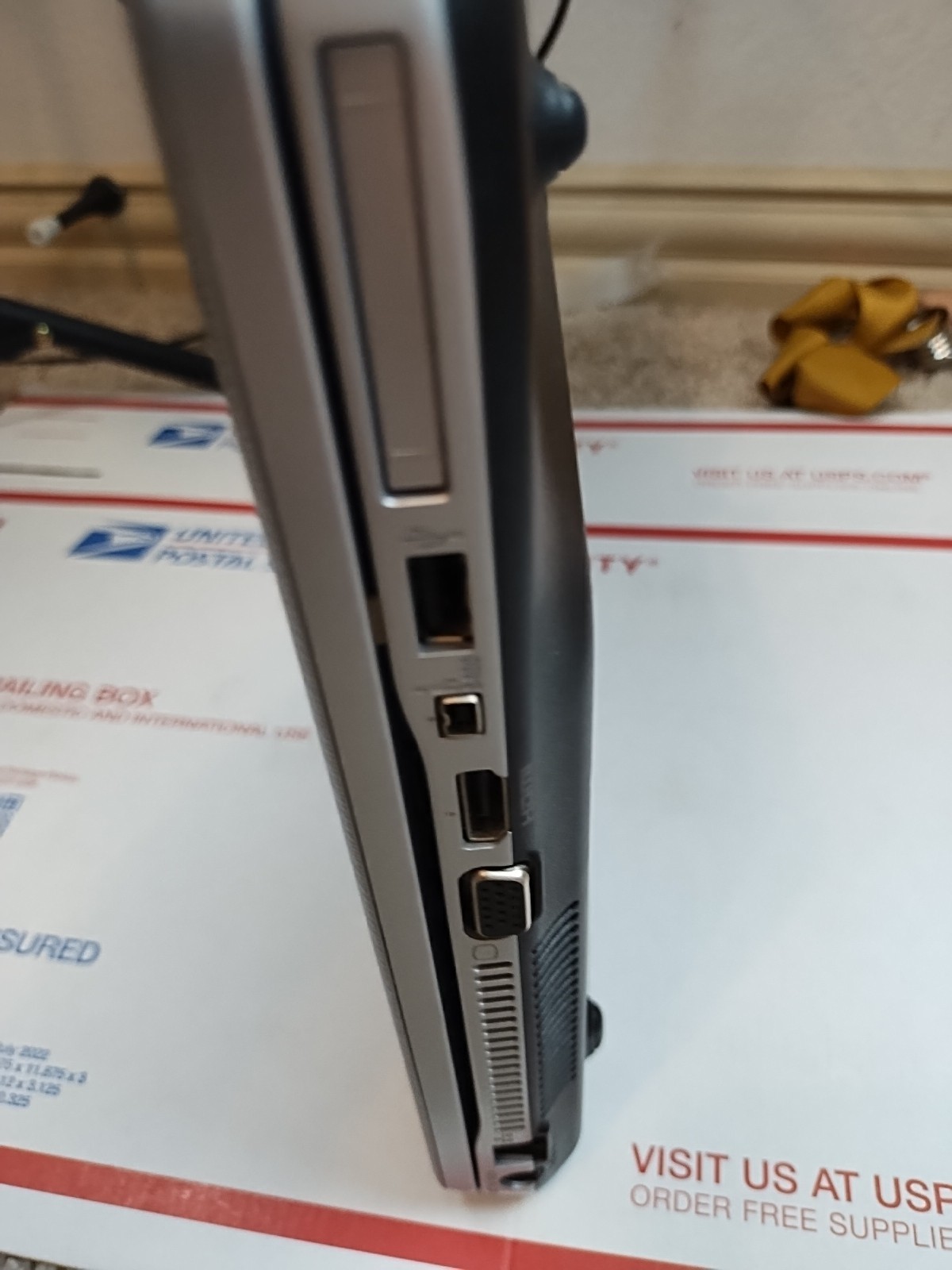 Sony VAIO VGN-NW150J intel Core 2 Duo Bluray Laptop Computer Silver 4GB 500GB