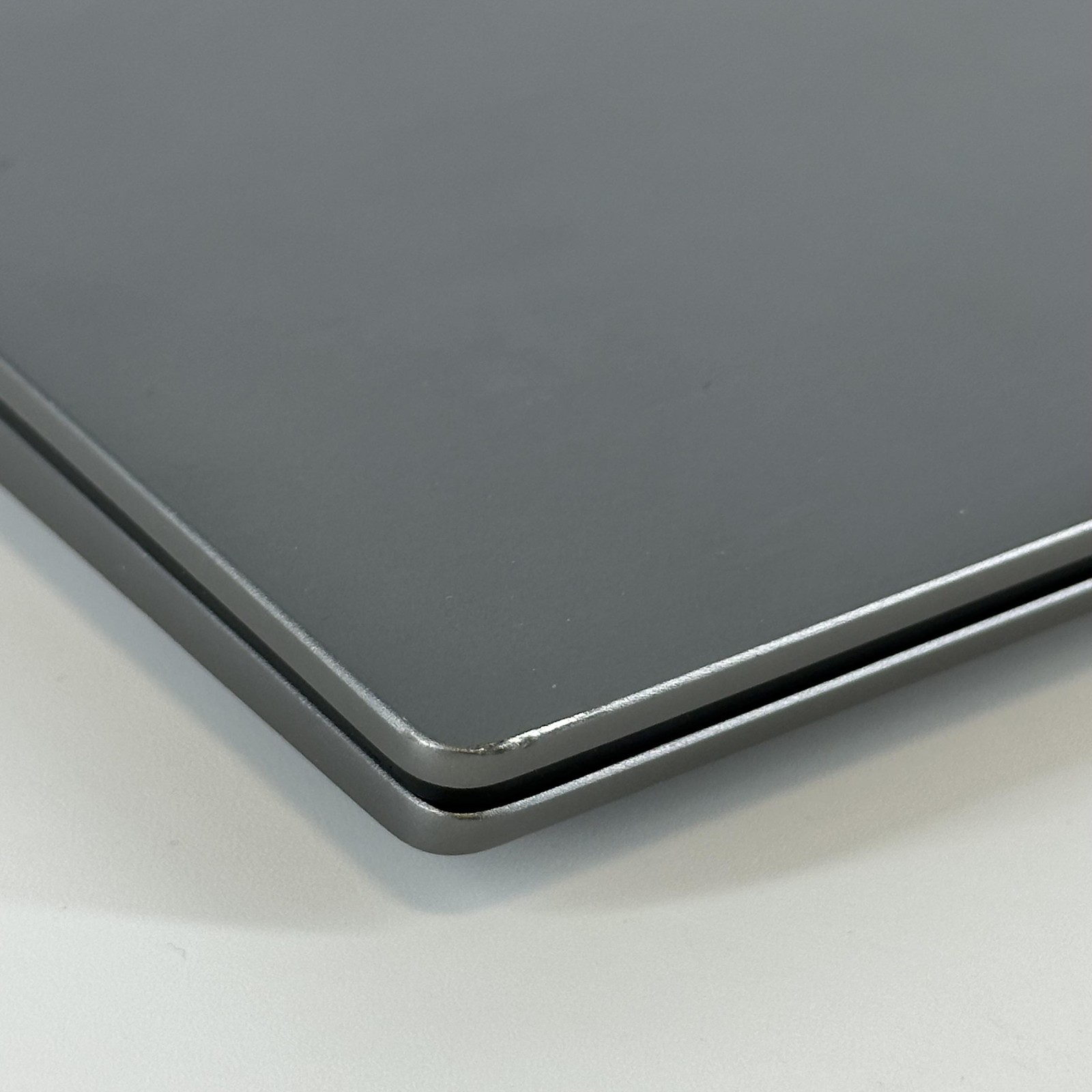 Dell Latitude 7450 14 QHD+ TOUCH 3.8 GHz Ultra 7 165H 32GB 256GB SSD Very Good