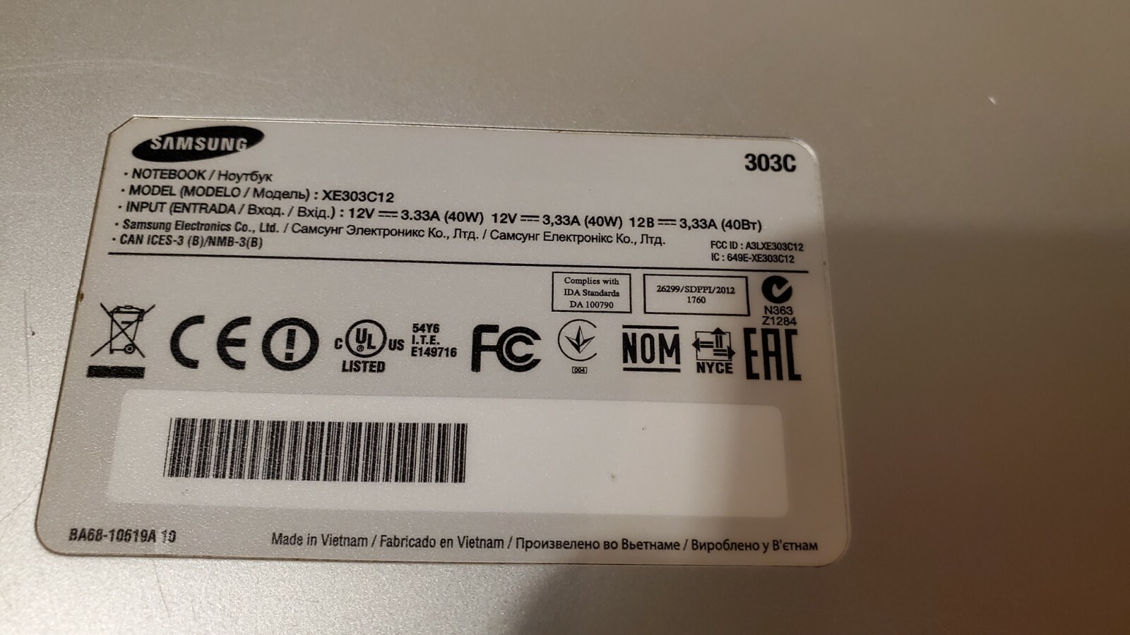 Samsung Chromebook XE303C12 11.6in 16GB, 5 Dual-Core Laptop Used Poor cond