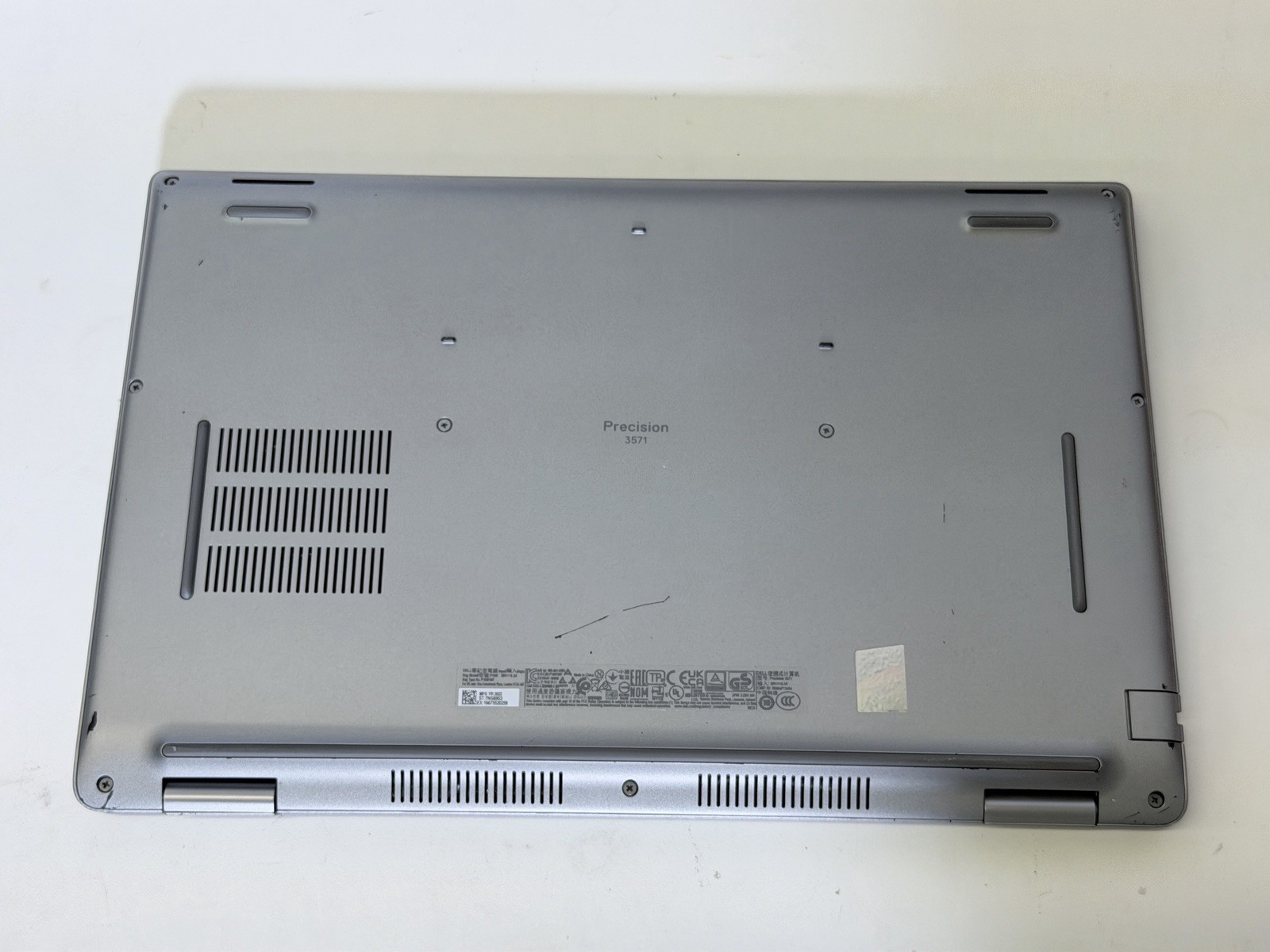 Dell Precision 3571 Intel Core i5-12600H 16GB 512GB 15.6″ WIn11P