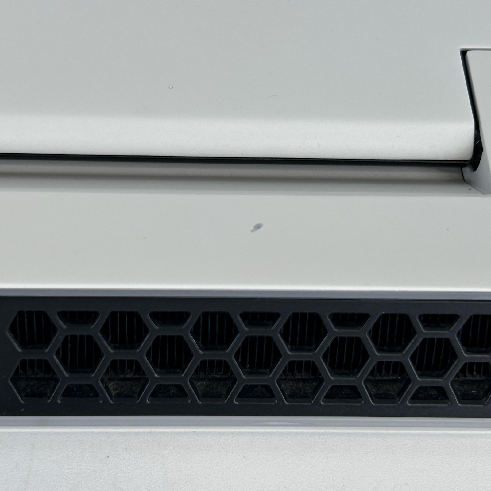 Dell Alienware X17 R1 360Hz FHD i7-11800H 2.30GHz 32GB 1TB RTX 3070 BENT FRAME