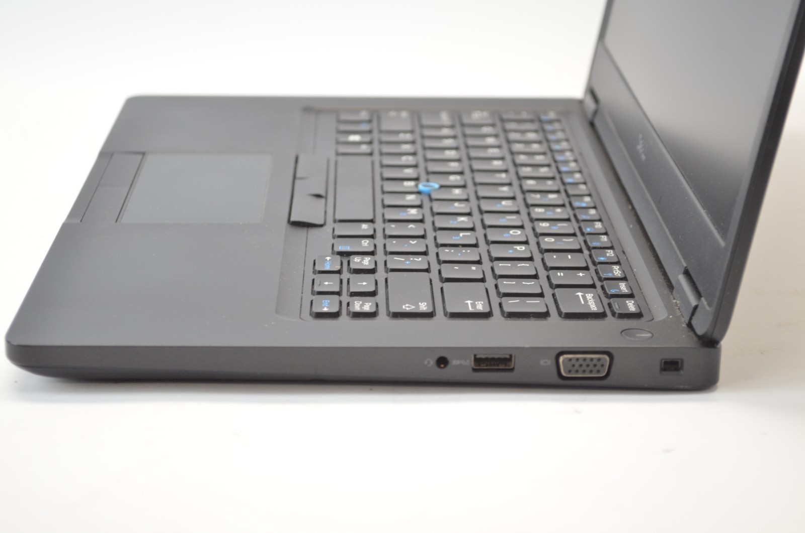 Dell Latitude 5490 14″ FHD Laptop I5-8250U 16GB RAM 256 NVME SSD Win11Pro READ
