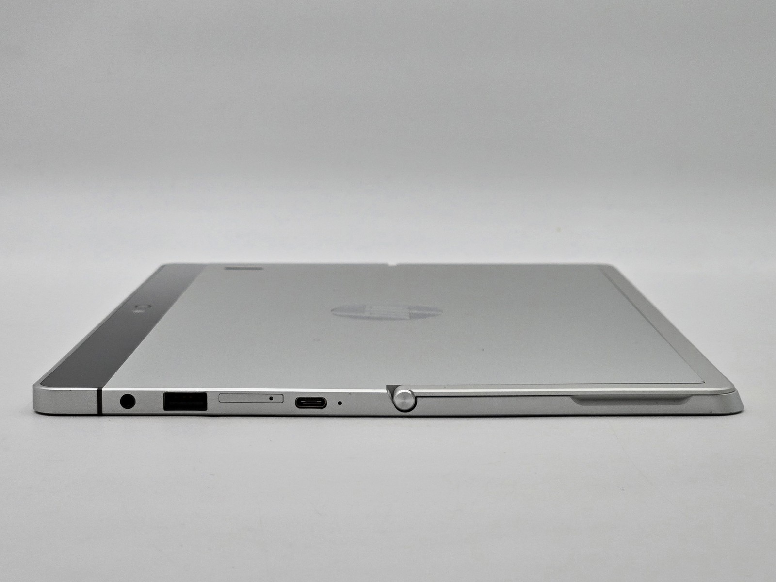HP Elite x2 1012 G1 12″ FHD+ Touch M5-6Y57 256GB SSD 8GB W10P Webcam FP Reader