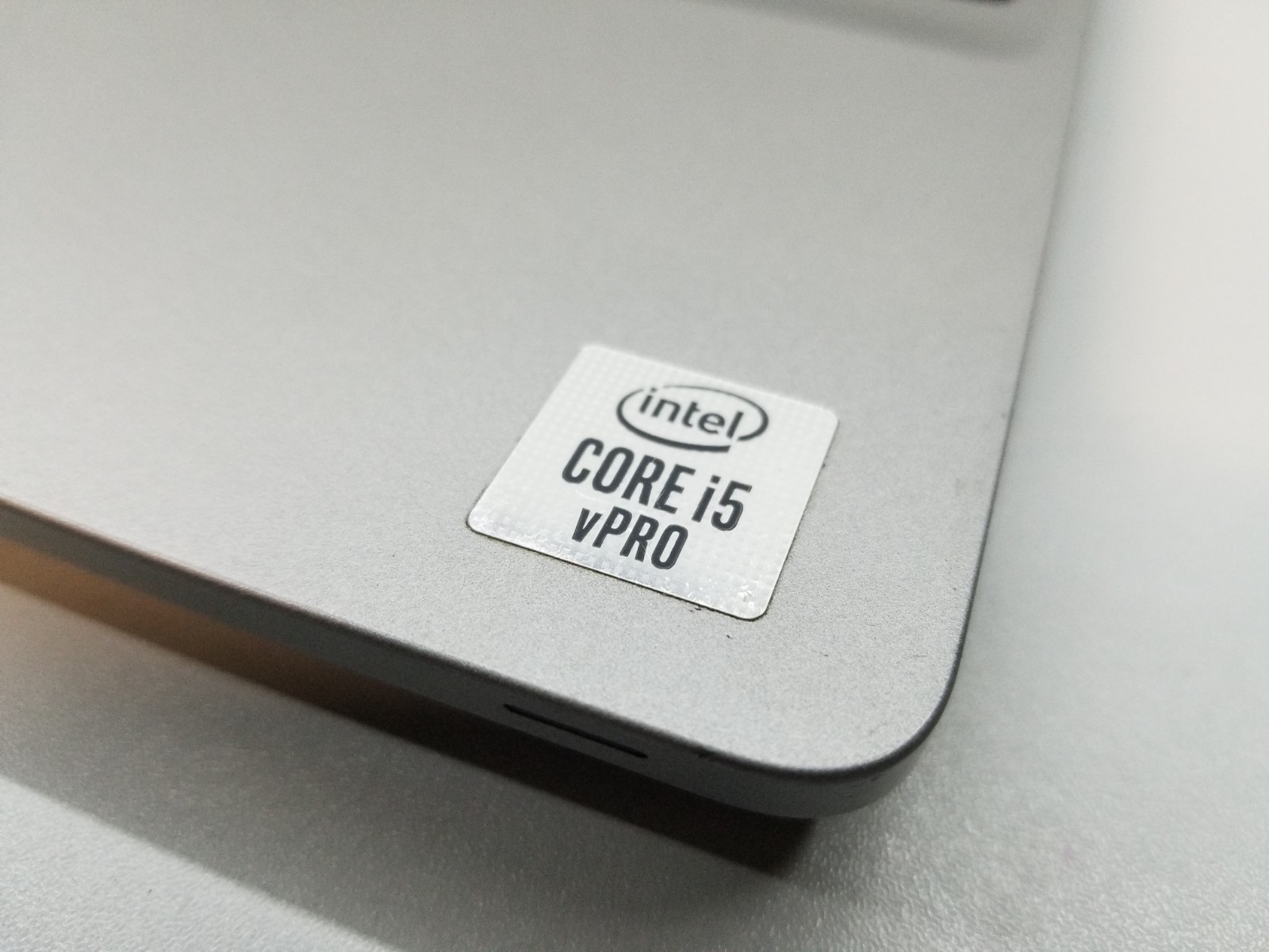AS-IS Dell Latitude 5510 15.6″ FHD i5-10310U 1.7GHz 8GB RAM 256GB NVMe W11P READ