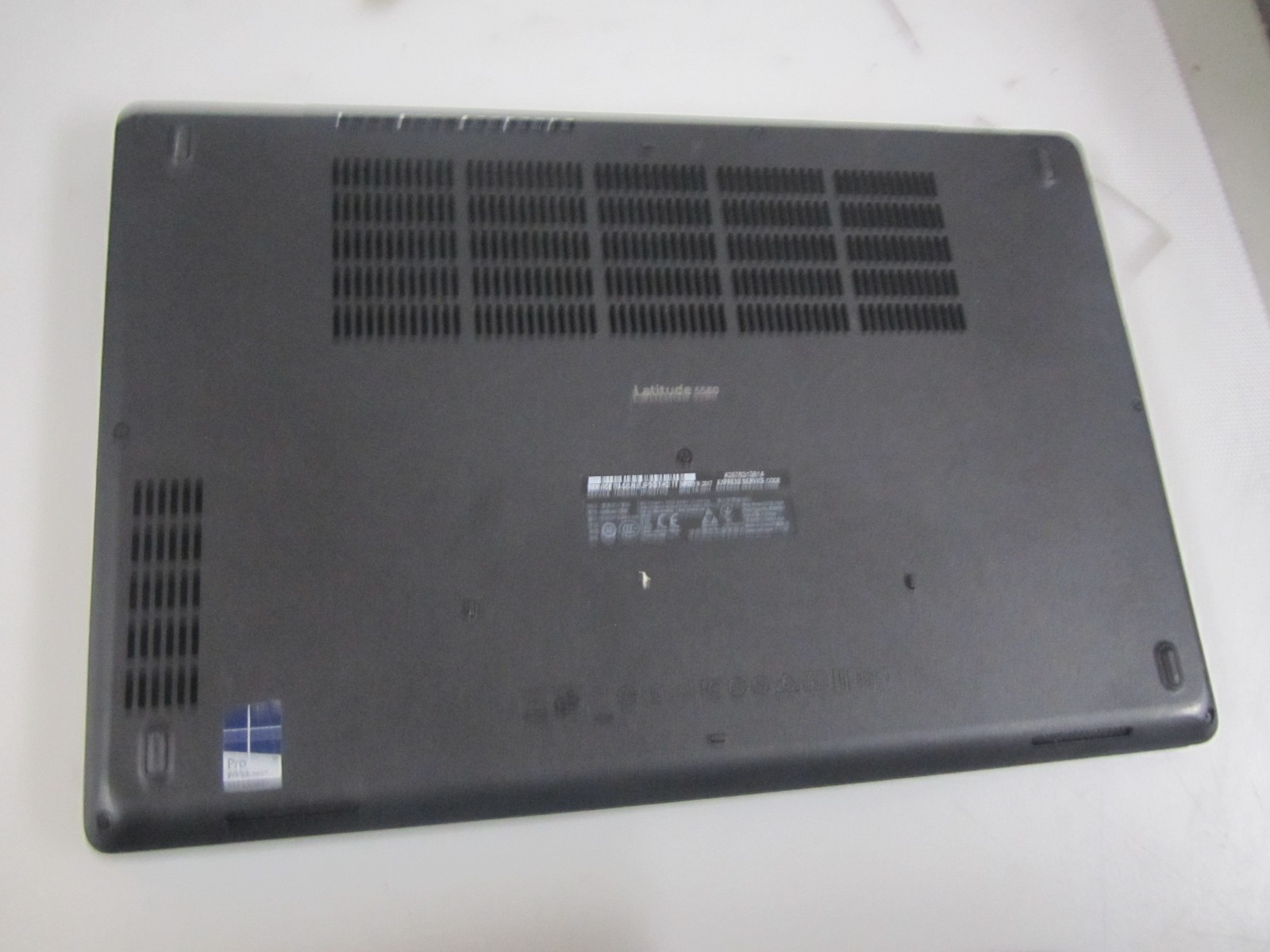 Dell Latitude 5580 15.6″ i5-6440HQ 2.6GHz 8GB No HDD/OS/AC BIOS Laptop + AC BIOS