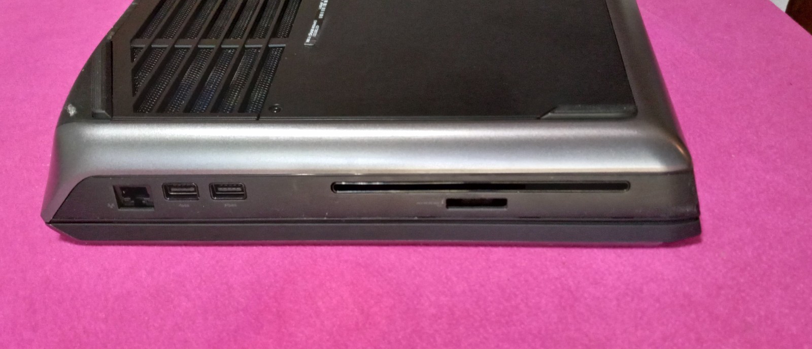 Dell Alienware 18 laptop I7-4900mq 2.8-3.8Ghz 24GB 500GB SSD NVIDIA P4200 AX210