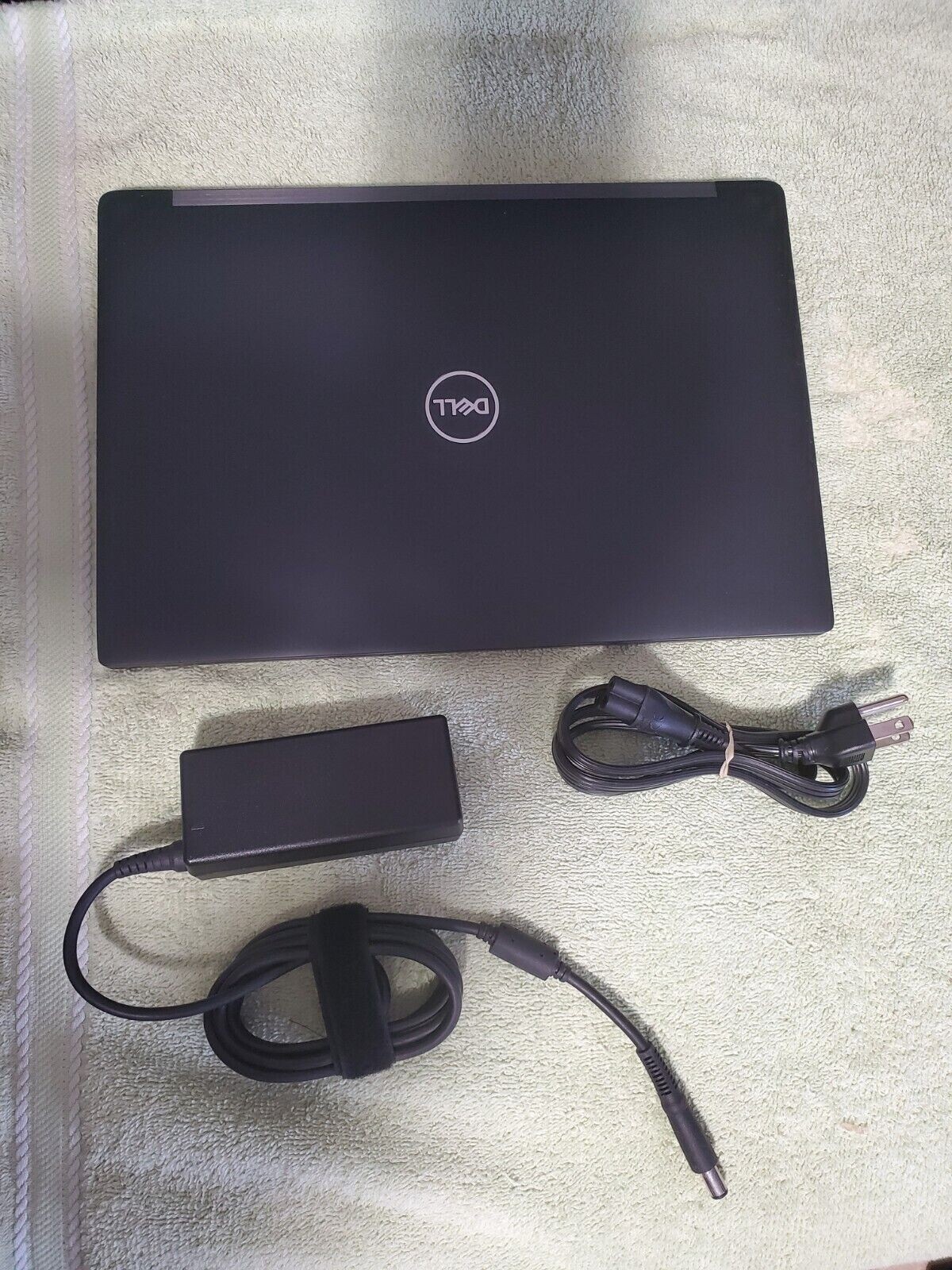 Dell latitude 7390 Touch i5-8350U 16GB DDR4 256GB SSD 1920×1080 Win 11 Pro Dock