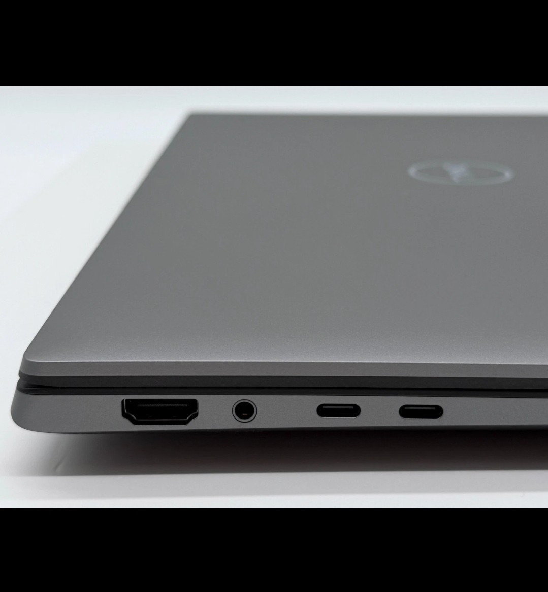 Dell Precision 5690 16″ Core Ultra 9 185H 64gb NVIDIA RTX 2000 ADA 8GB