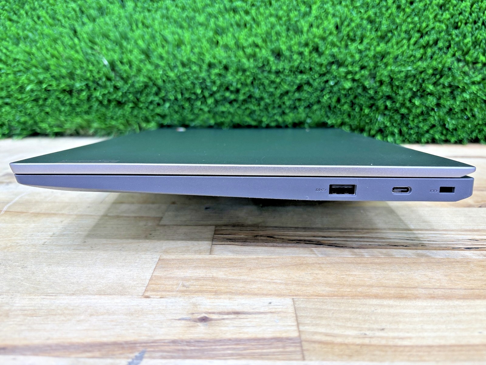 Lenovo 14e G1 ChromeBook AMD Ryzen A4-9120C 1.60GHz 4GB RAM 16GB eMMC ChromeOS*