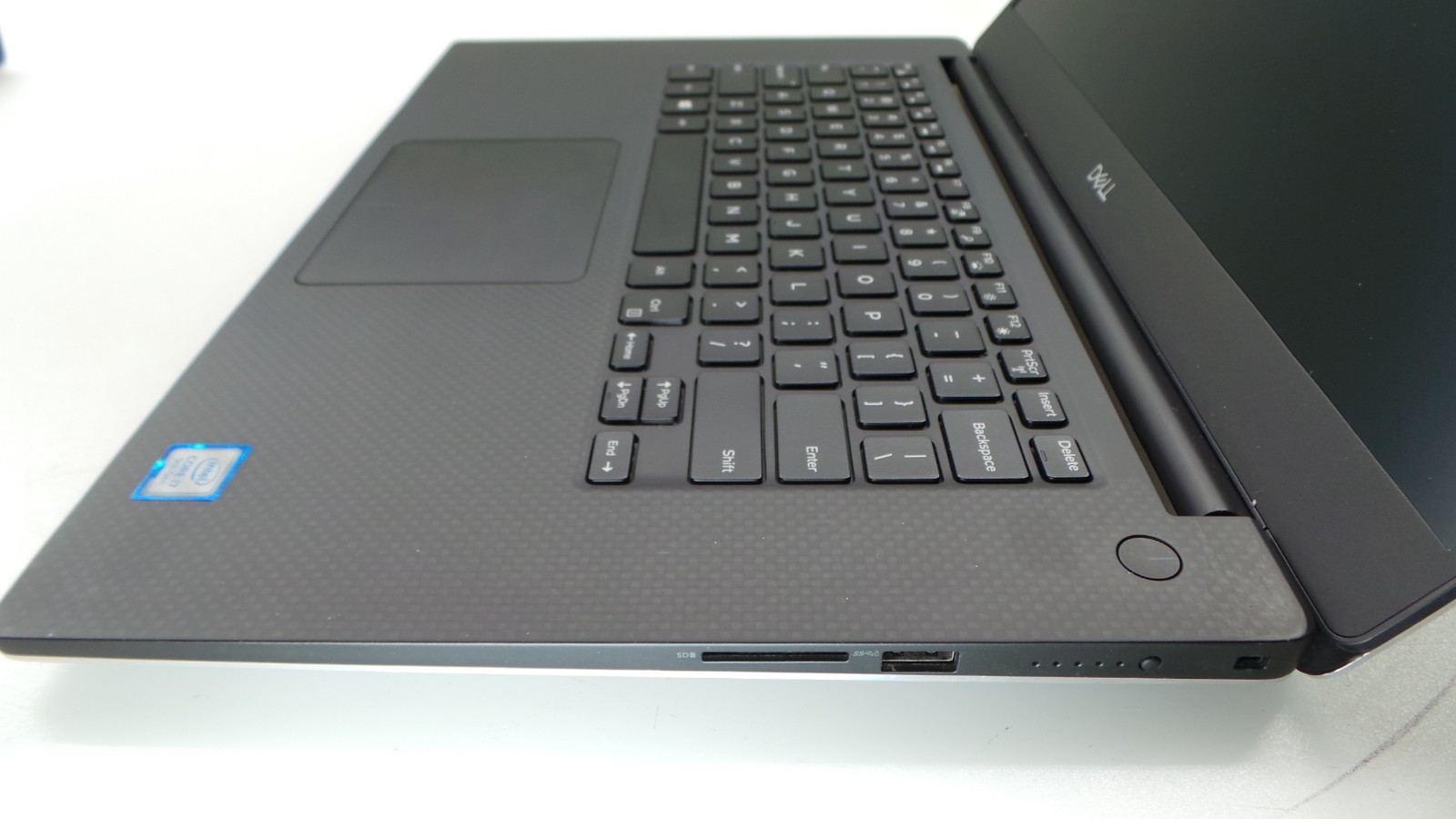 Dell Precision 5540 15.6″ | i7-9750H 2.60GHz | 16GB RAM 512GB SSD | ***READ***