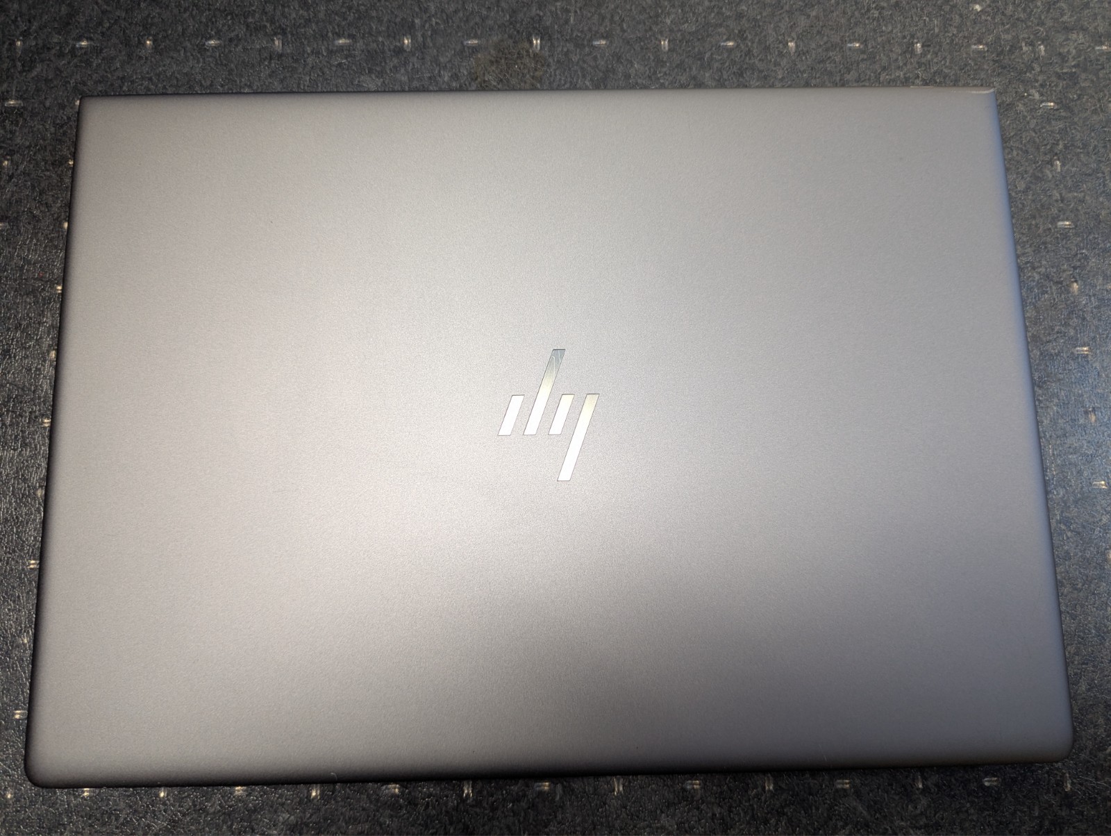 HP ZBook 14u G5 i5-7200U, 16GB RAM, 256GB SSD, Radeon Pro WX 3100, 1080p – 2L99