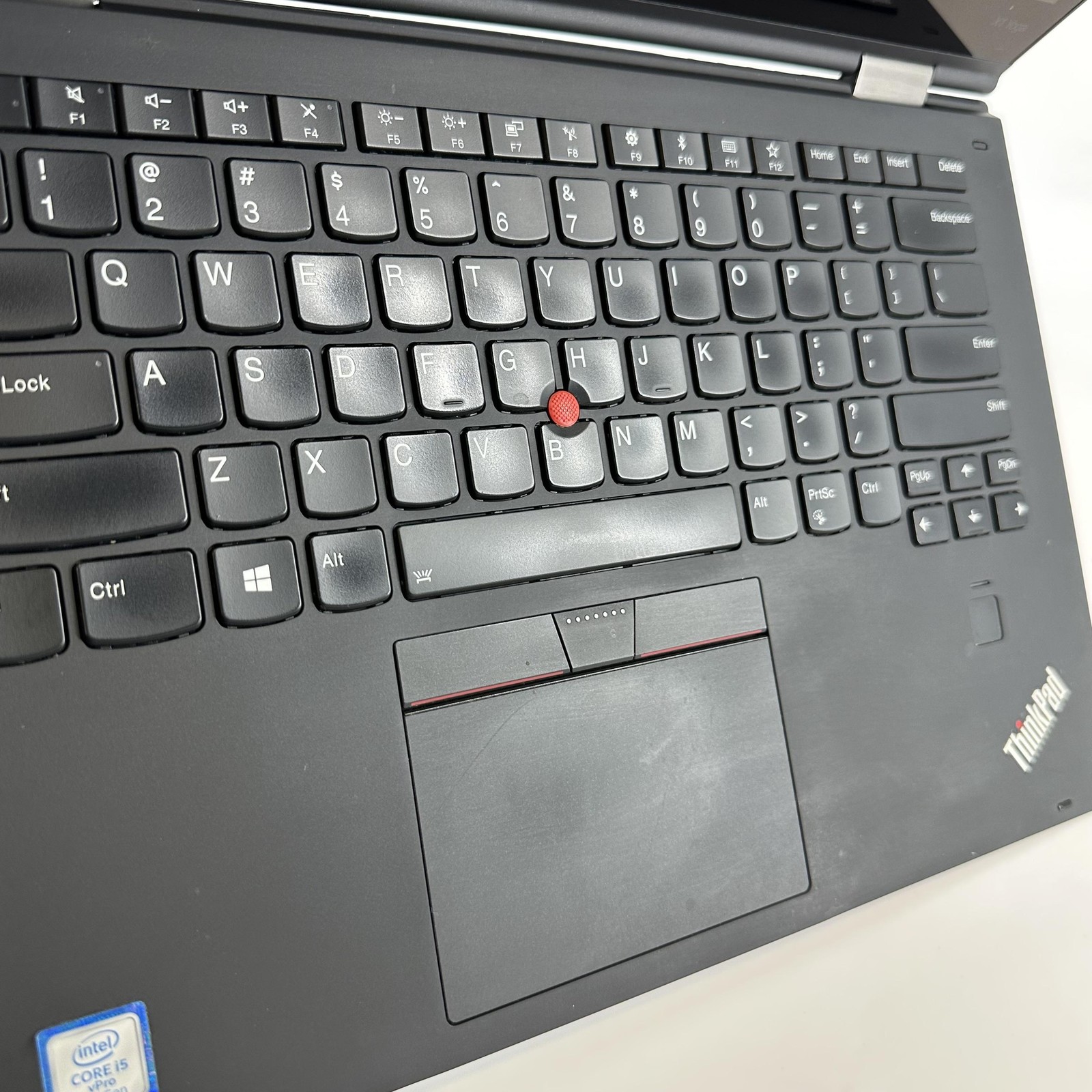 Lenovo ThinkPad X1 Yoga 2nd Gen 14 FHD TOUCH i5-7300U 2.60GHz 8GB NO STORAGE