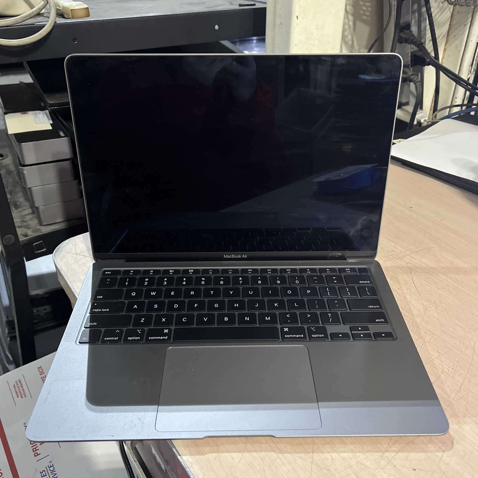 APPLE MACBOOK AIR 13″ SCISSOR, 2020 CORE I3-1000NG4 1.1GHZ 8GB RAM 256SSD