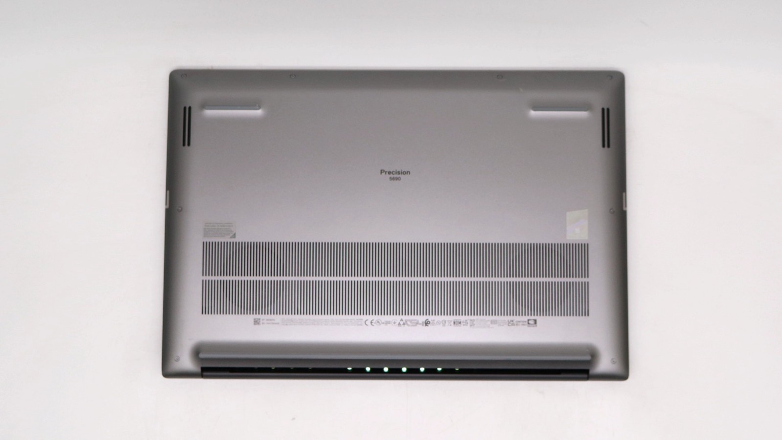 Dell Precision 5690 16″ Ultra 7 165H 32GB 512GB – Very Good