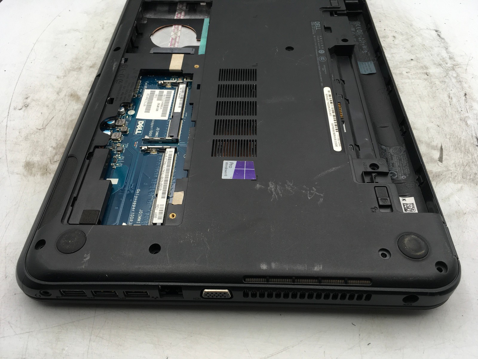 DELL LATITUDE 3540 – BOOTS TO BIOS – INTEL I5 4210U – NO RAM – 15″ -READ DESC-BB