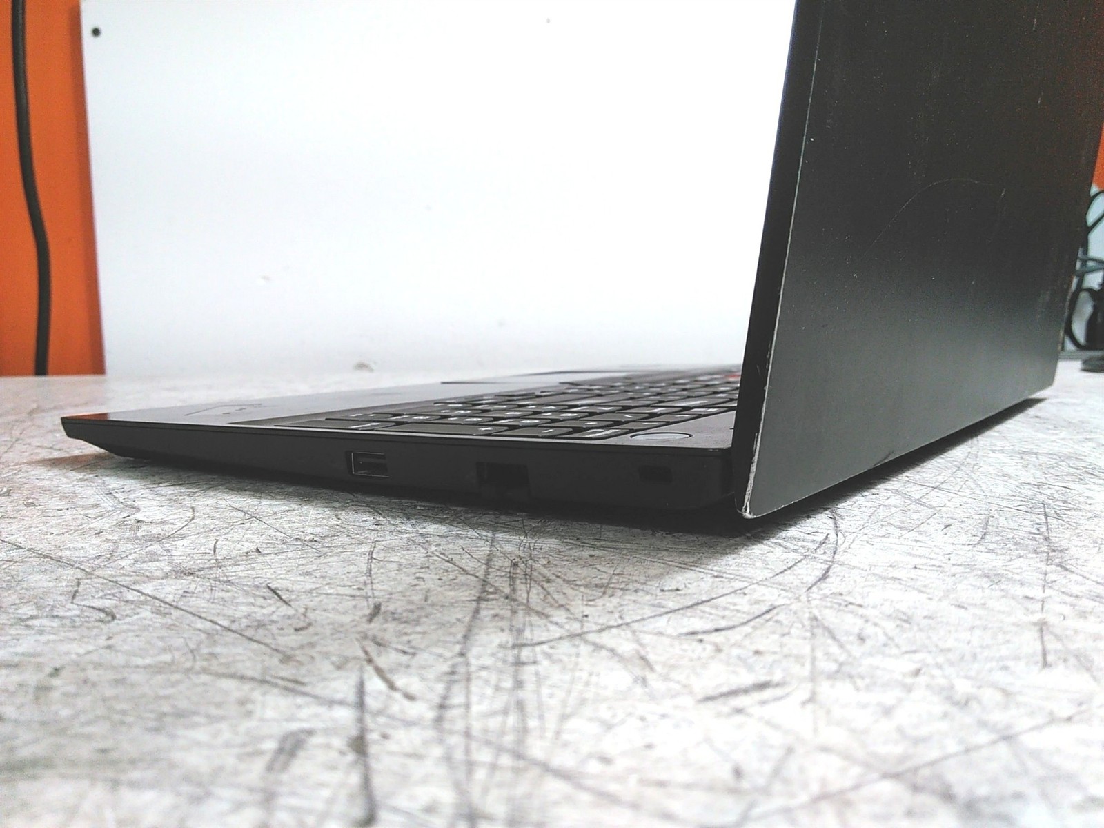 Scratched Screen Lenovo ThinkPad E15 Gen 2 Intel i5-1135G7 2.4GHz 8GB 256GB SSD