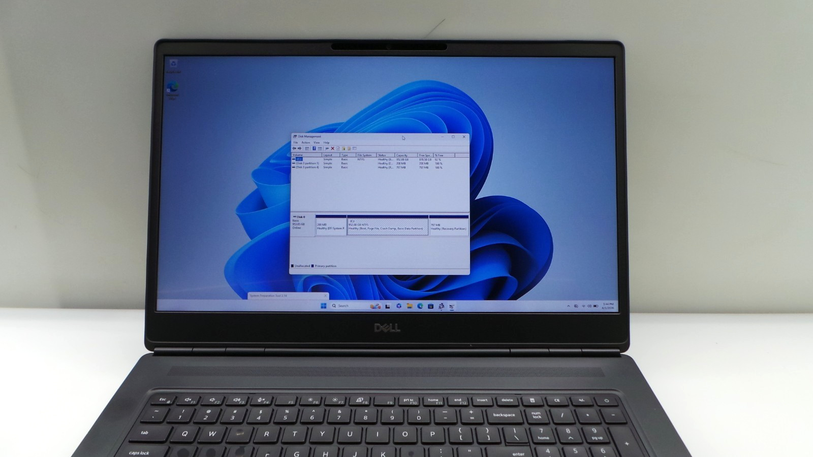 Dell Precision 7750 | 17.3″ | i7-10875H | 72GB 1TB SSD | RTX 3000