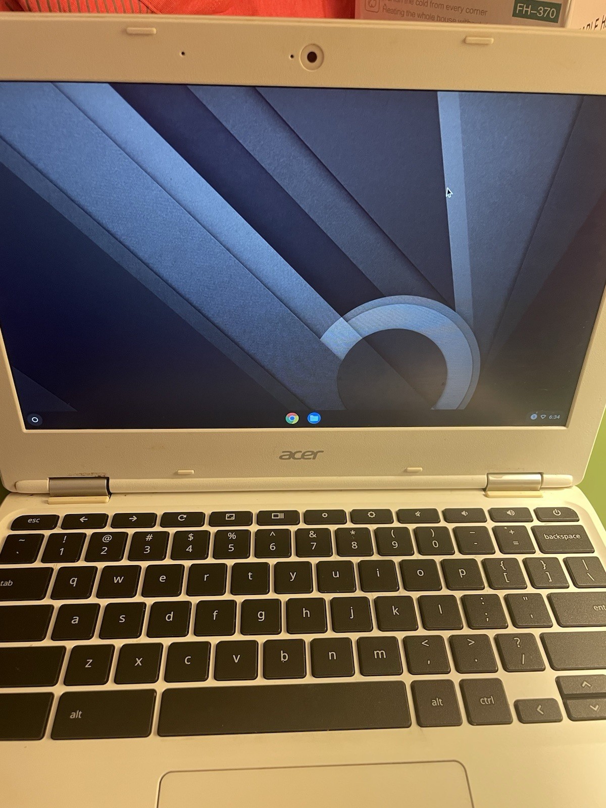 Acer Chromebook CB3-131 Tested Working – No Charger – White Laptop