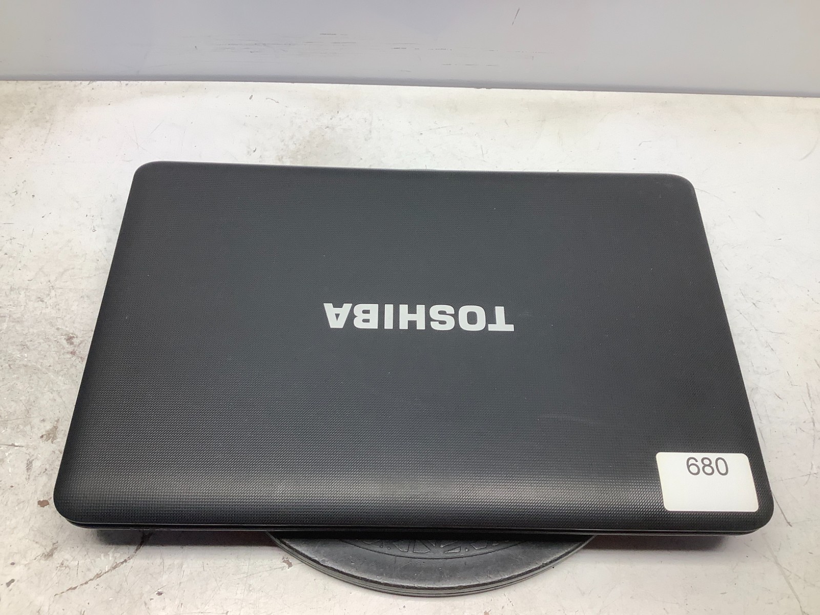 Toshiba Satellite C655D-S5518 AMD E-300 1.3GHz 4 GB NO HDD