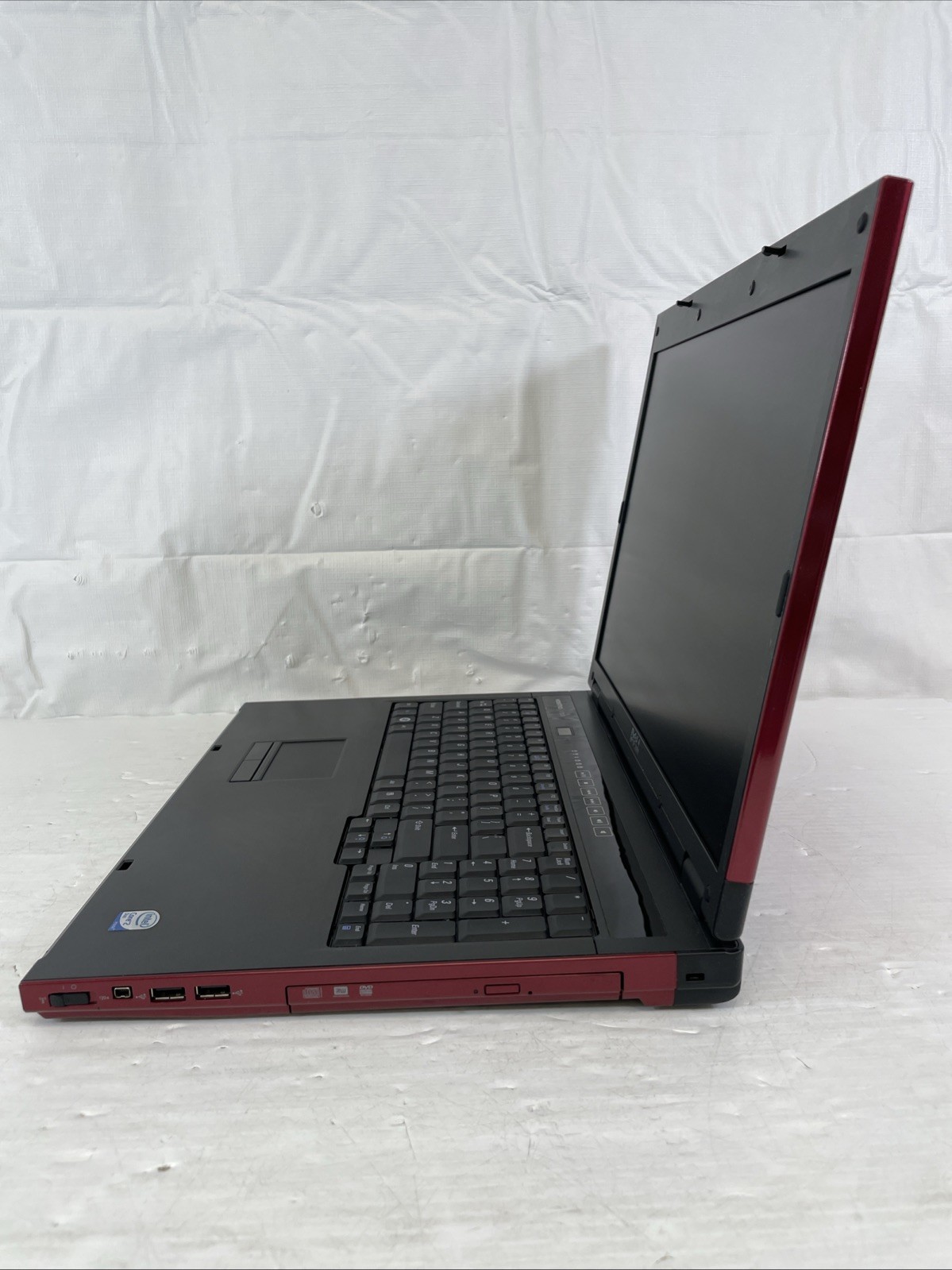 Dell Vostro 1720 17.1″ Vintage Laptop Core 2 Duo 2.1GHz 4GB RAM 250GB HDD Win10