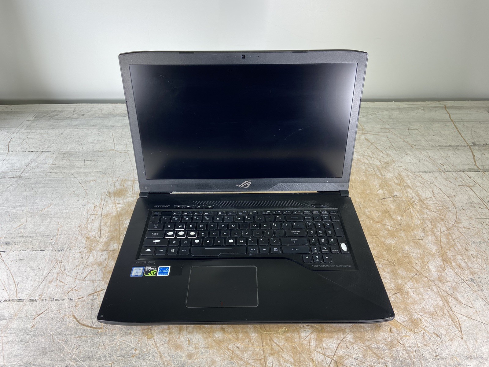 ASUS GL703V i7-7700HQ @ 2.80GHz, 12GB RAM, NO HDD/OS