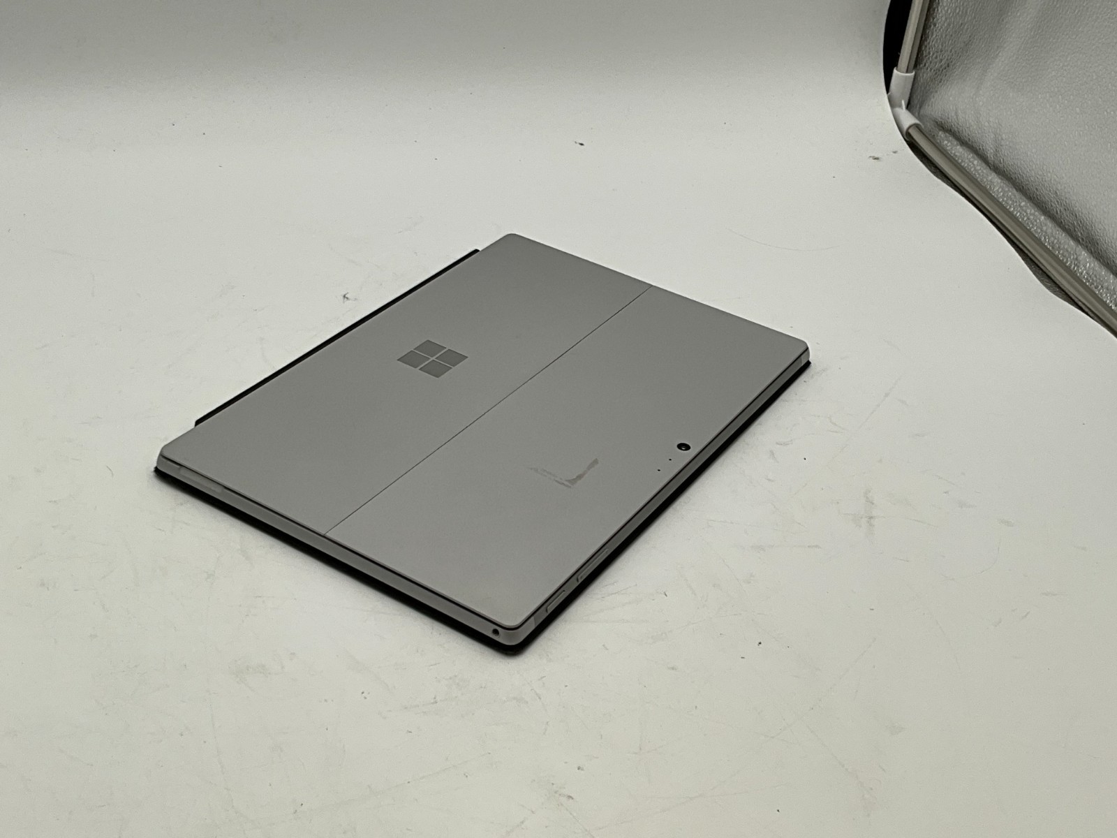 MICROSOFT Surface Pro 6 NO OS *BURN Intel Core i5 / 16GB / 256GB 025093292153