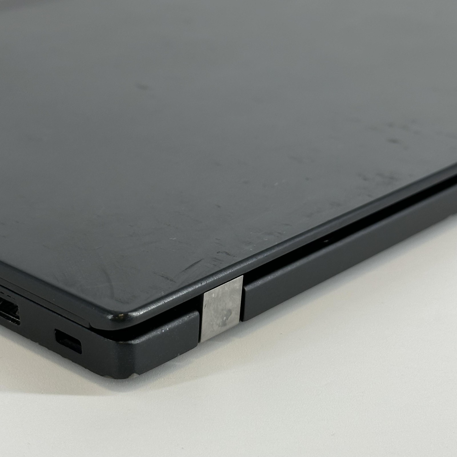 Lenovo ThinkPad T490s 14 FHD i7-8665U 1.90GHz 16GB 512GB SSD Good