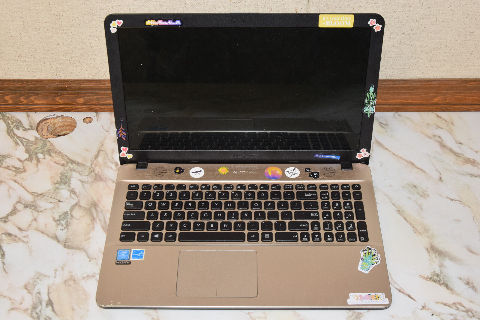 DEAD JUNK ASUS X541N X541NA-PD1003Y 15.6″ Laptop incomplete AS IS Parts Repair