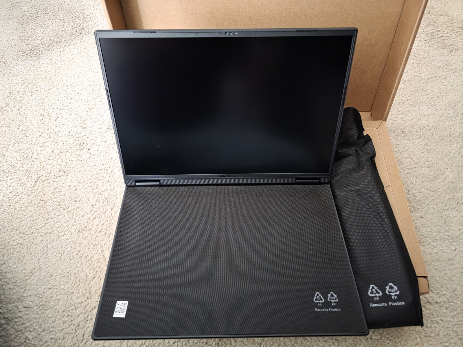 2026 GIGABYTE GAMING A16 Gaming Laptop RTX 5070 AMD Ryzen 7 260 – 1TB 16GB RAM