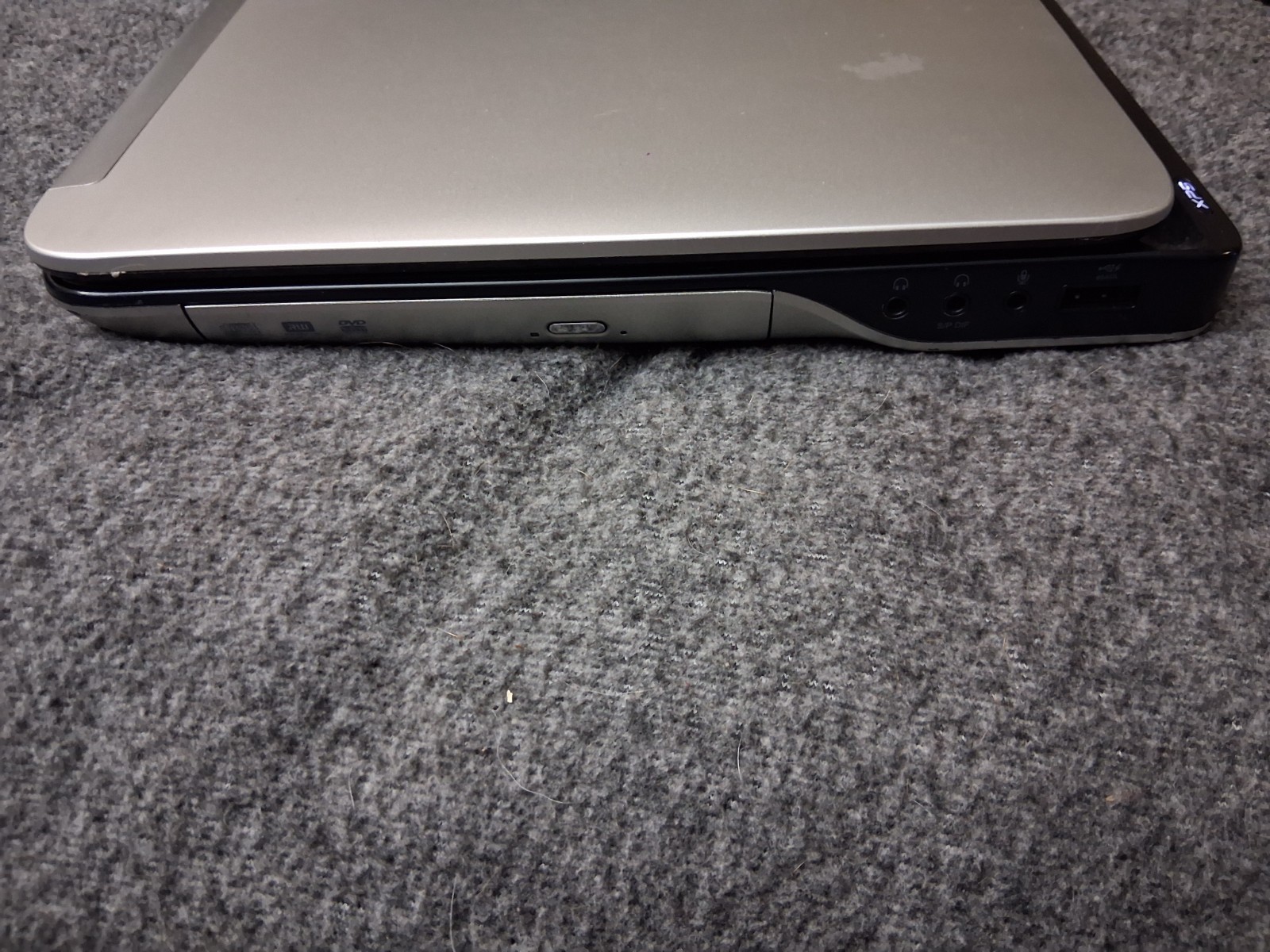 Dell XPS L701X 17.3 Silver Intel i5 6GB RAM 500GB HDD Win 10 Pro Charger Ready