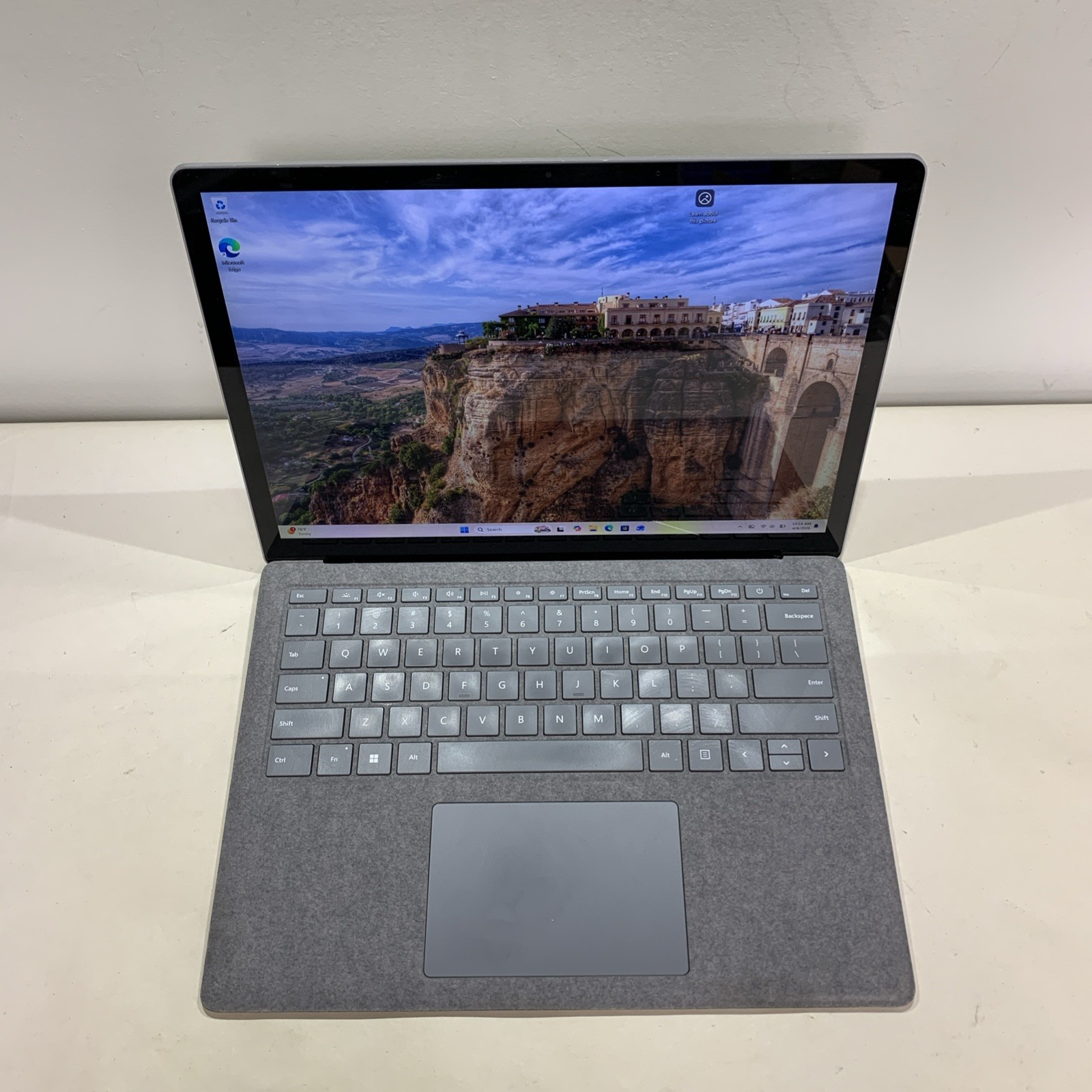 Microsoft Surface Laptop 4 i5-1145G7 8GB RAM 256GB SSD Win11 Pro | READ DESC