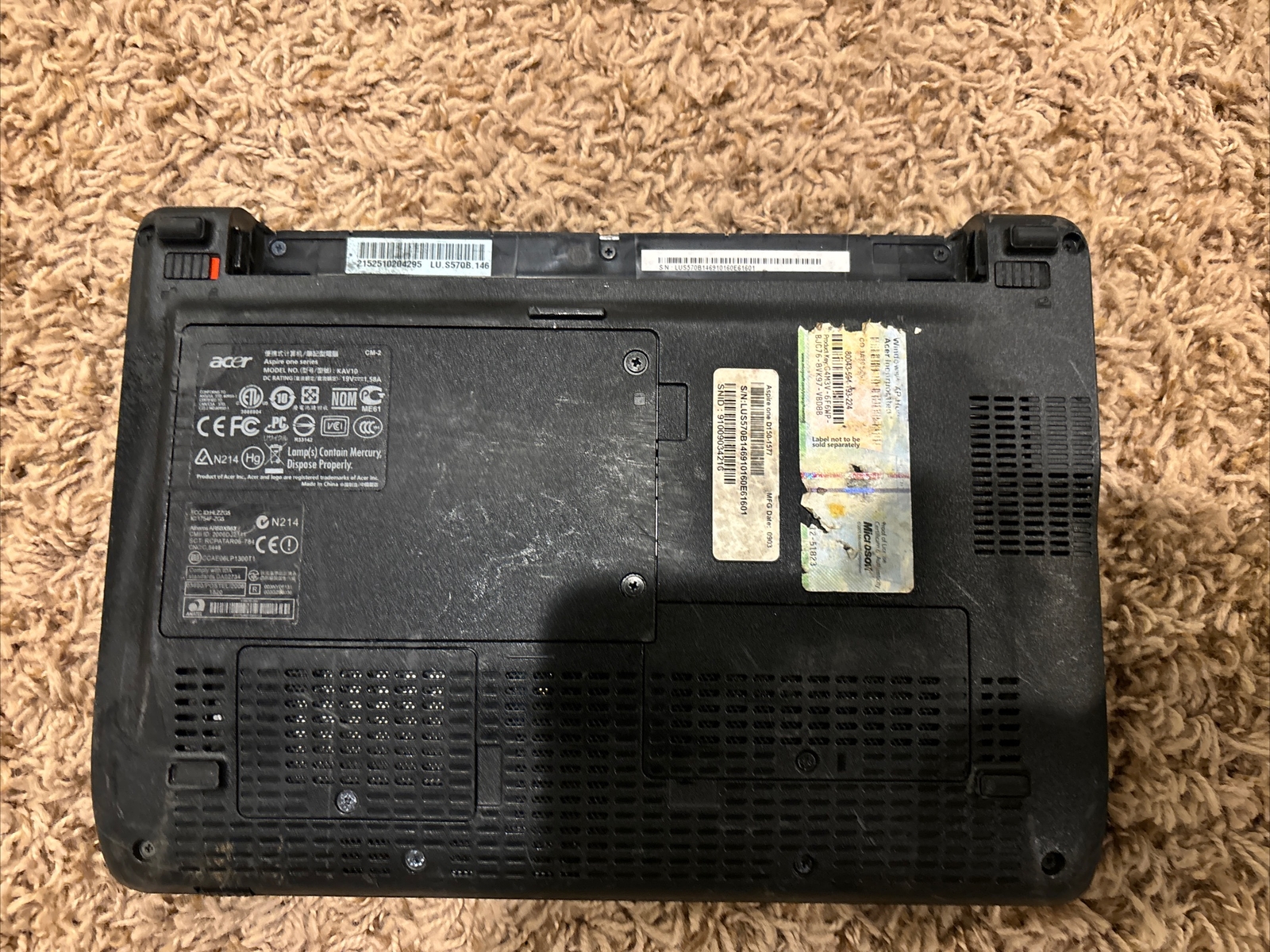 Acer KAV10 Aspire One Series Laptop Windows XP 10″ Screen FOR PARTS