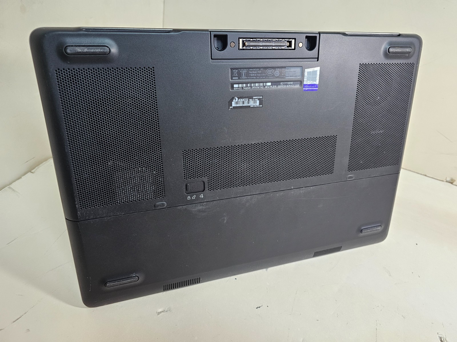 Dell Precision 7520 Laptop – 2.9 GHz i7-7820HQ 16GB 256GB SSD M1200 15.6″