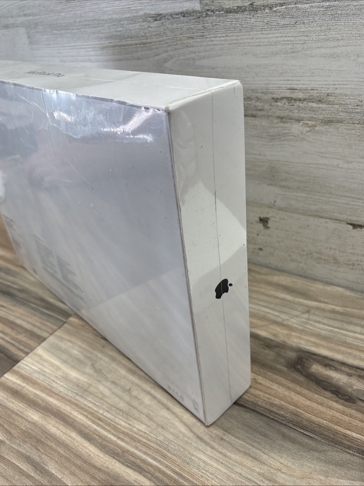 Brand New Sealed Apple MacBook Pro 15” A1990 i7 2.2GHz 16GB 256GB MR932LL/A