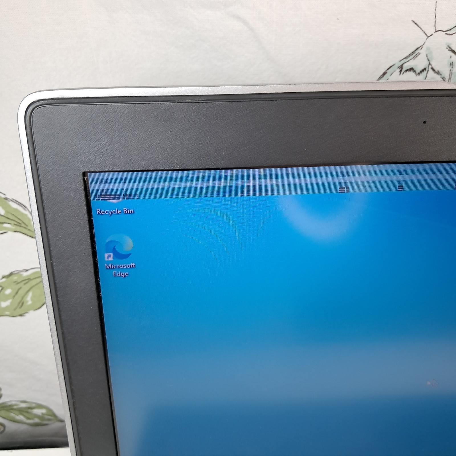 DELL LATITUDE E6420 – FOR PARTS/BAD LCD – INTEL I7 2ND GEN – 4GB RAM
