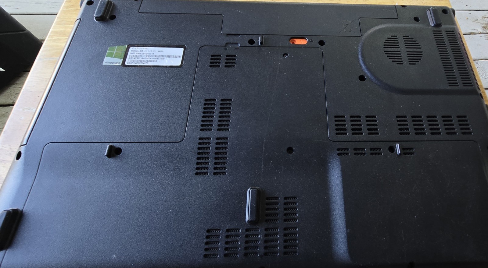 Acer Aspire V3 731-4477 15″ Laptop SOLD AS IS FOR PARTS